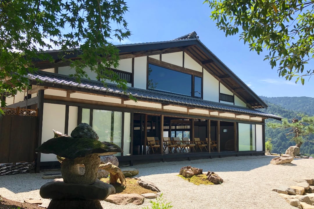 Zenagi The Expedition Hotel