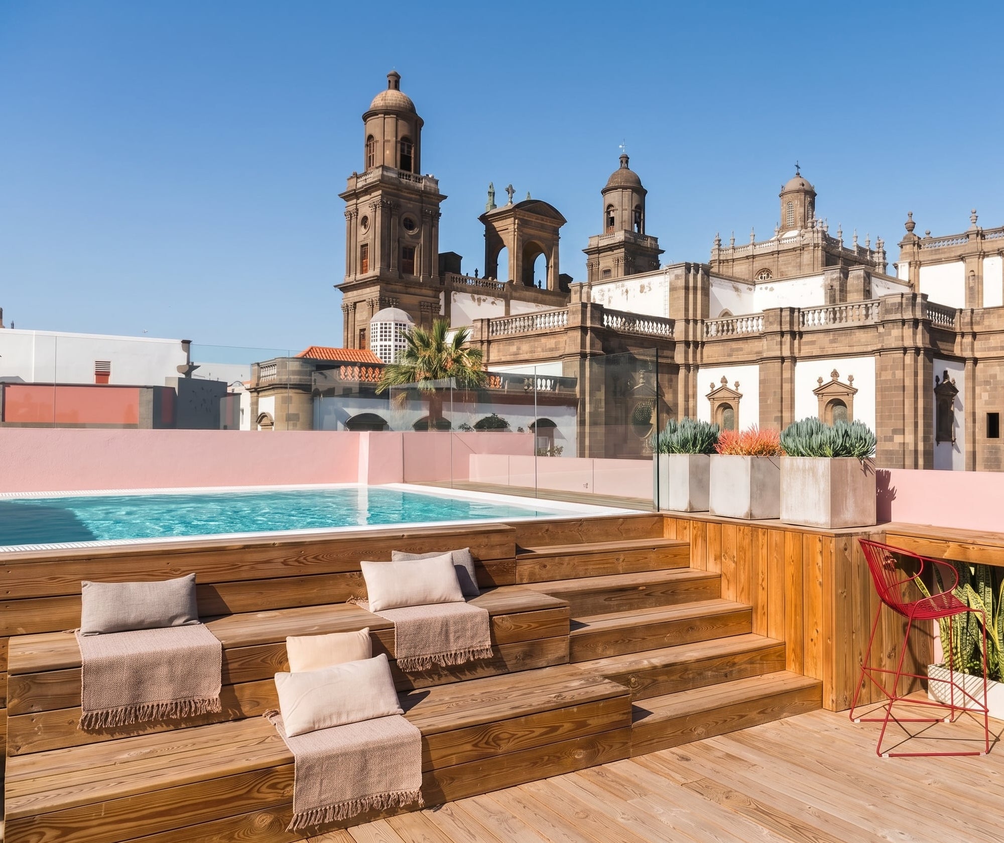 Hotel VEINTIUNO