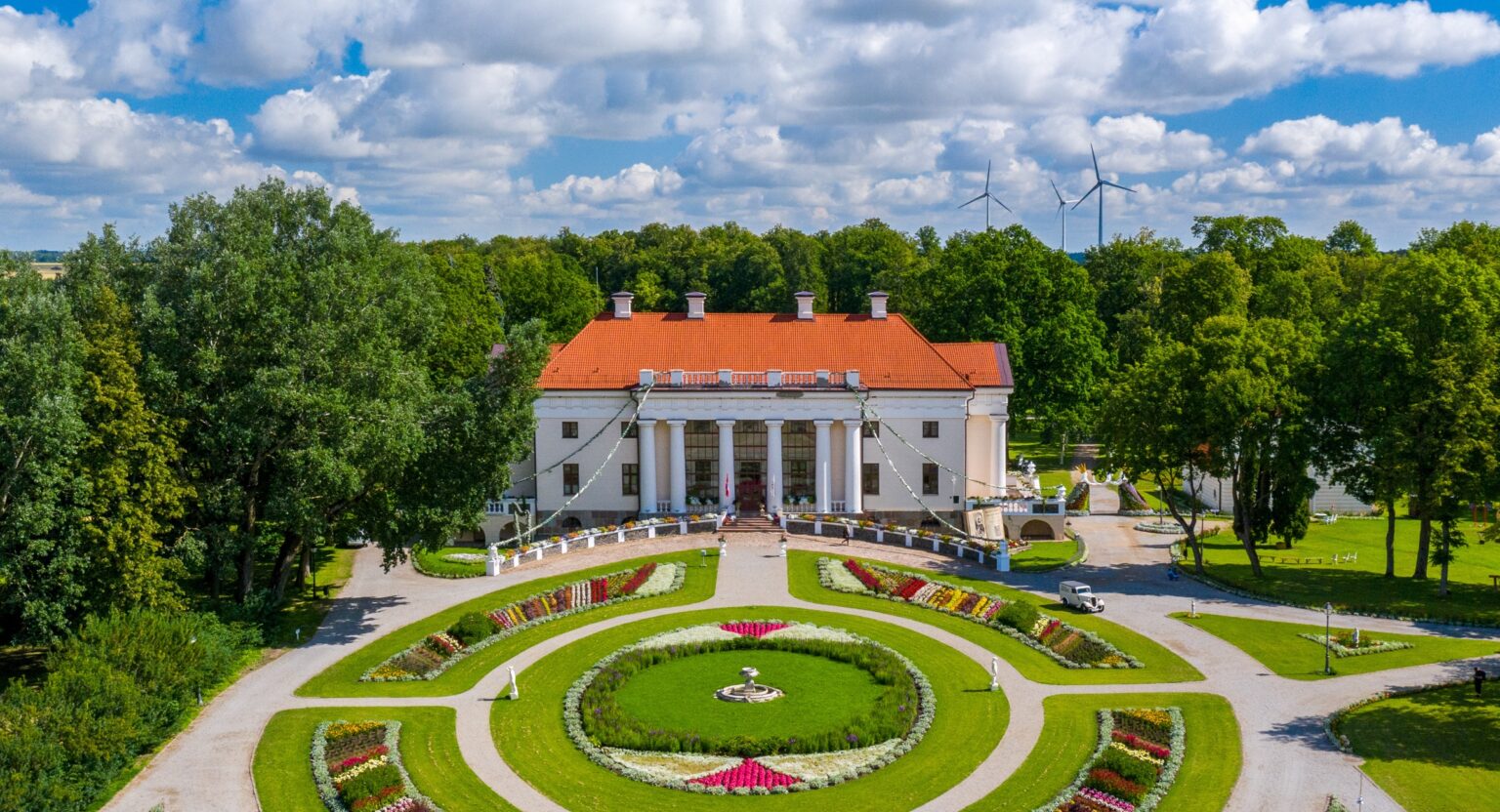 Pakruojis Manor Hotel