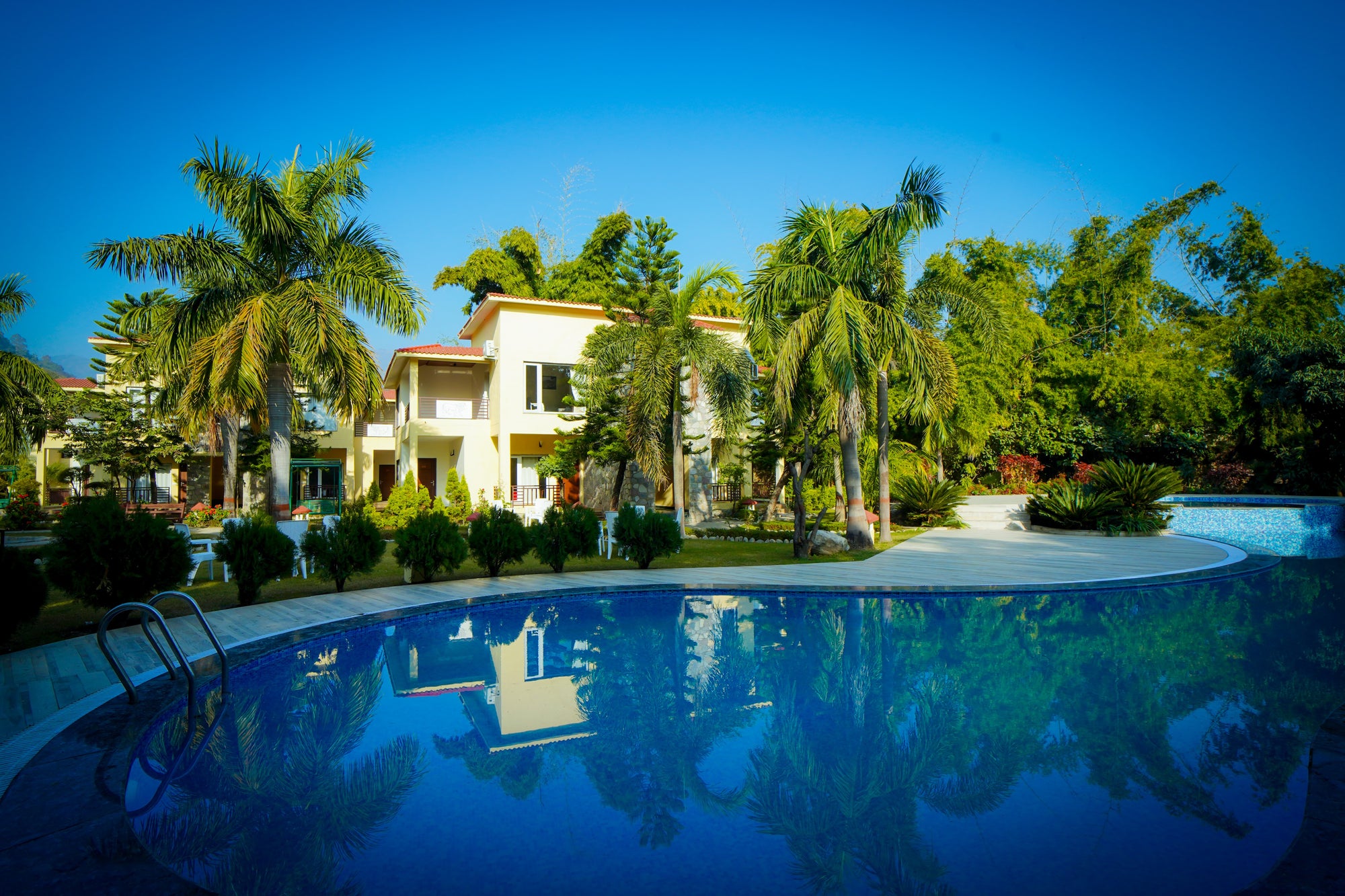 Corbett Mango Bloom Resort