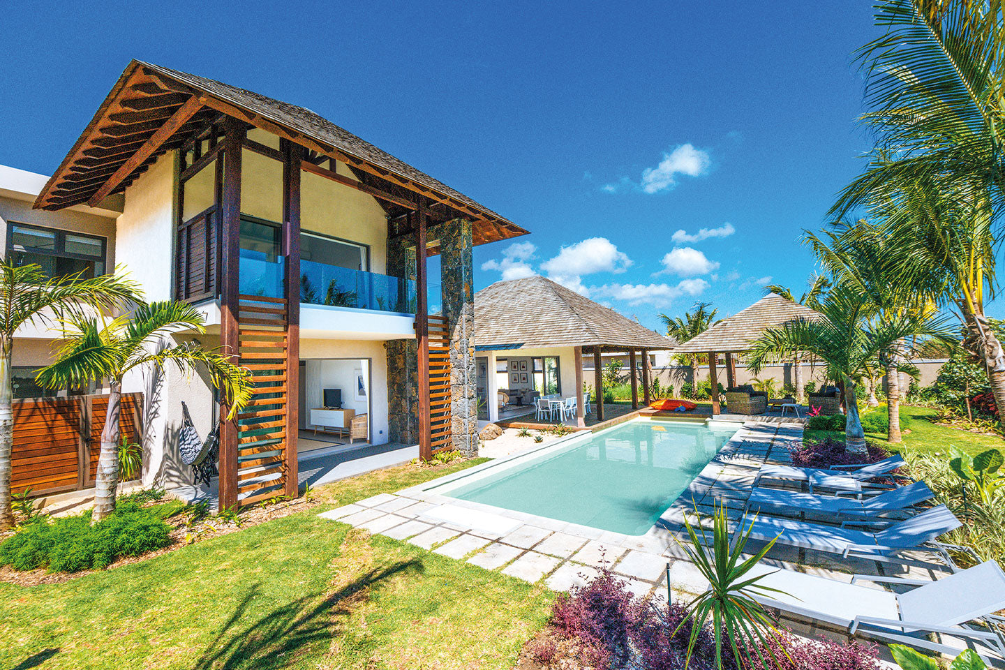 Mythic Suites & Villas