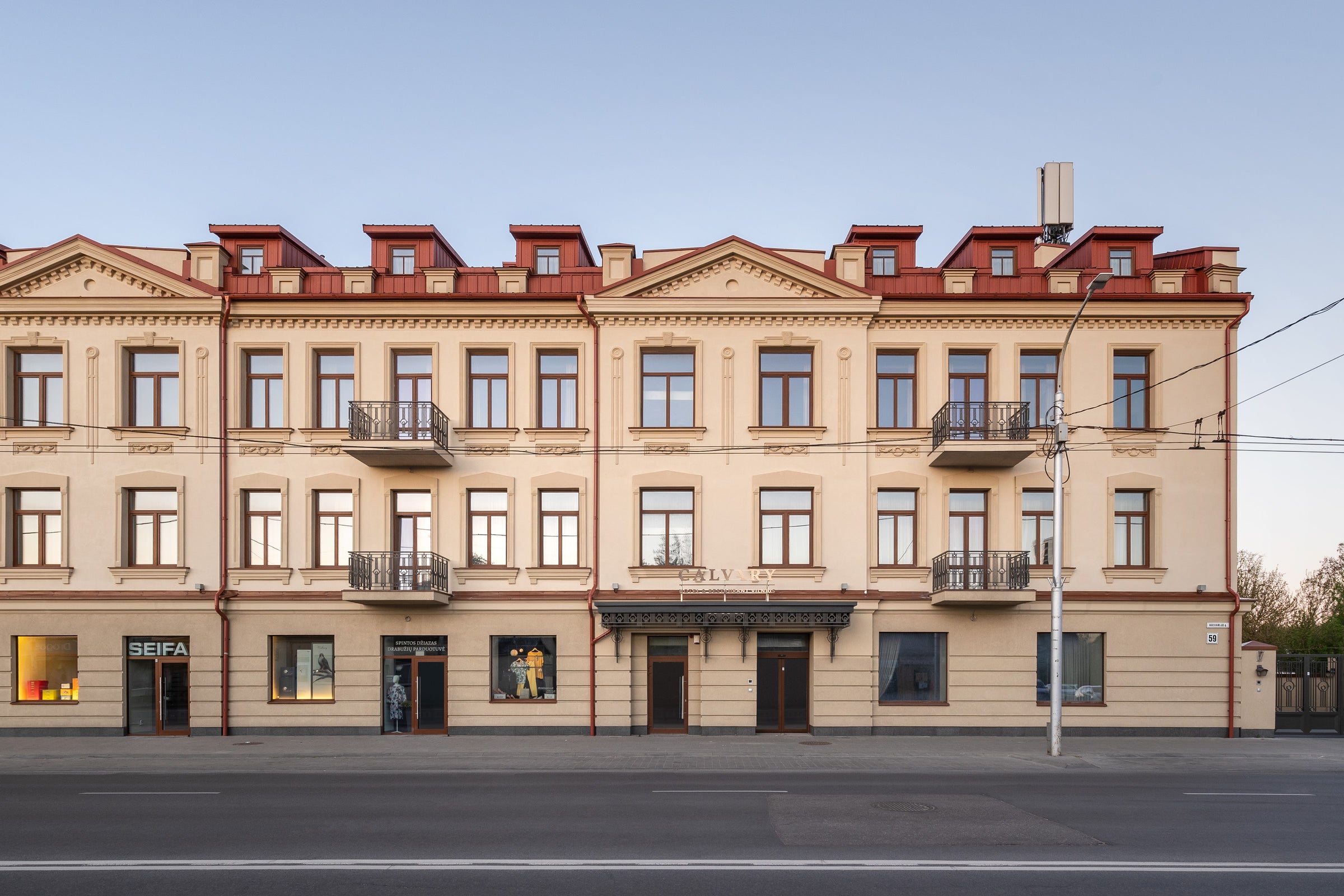 Calvary Hotel & Restaurant