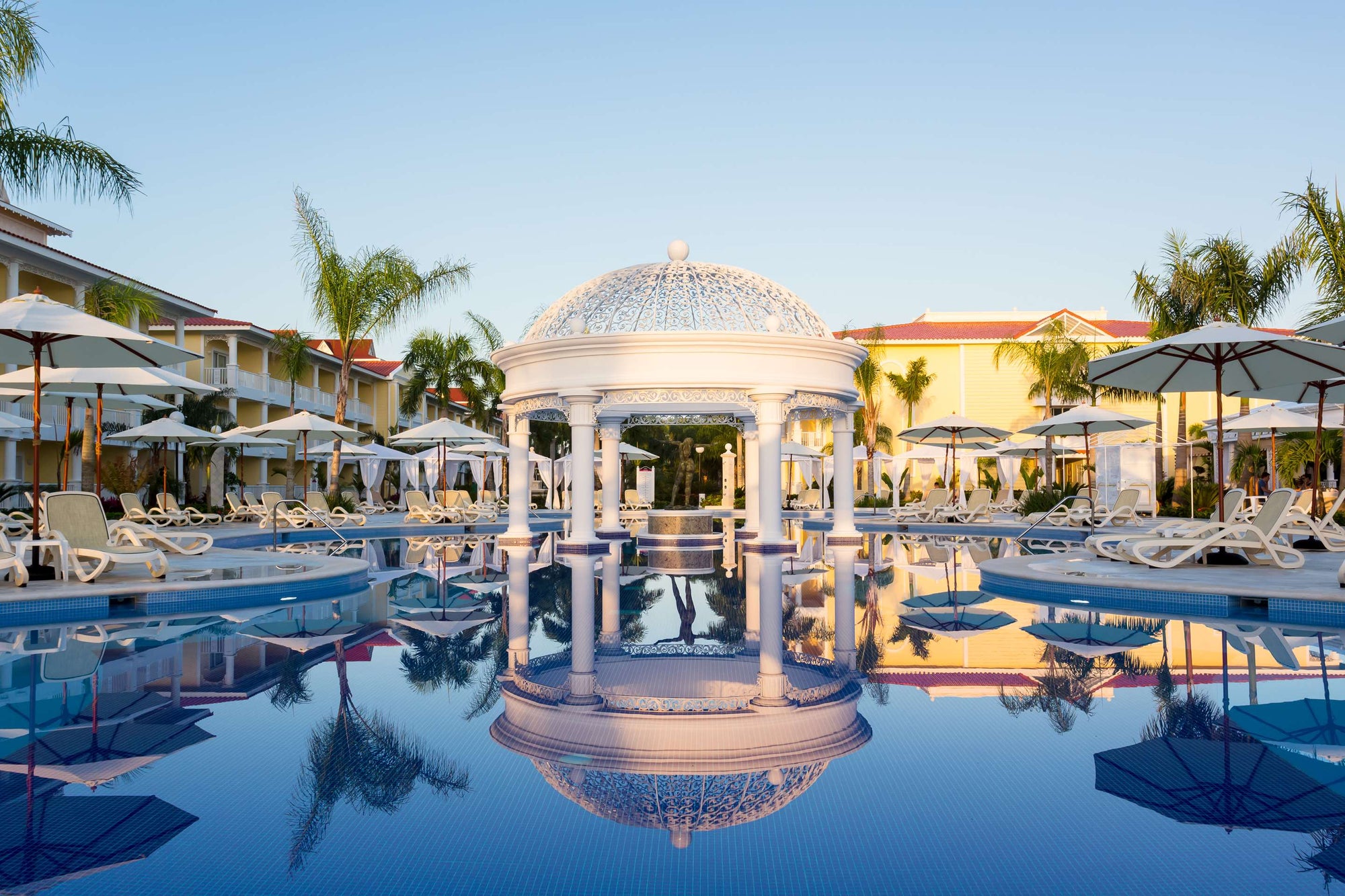 Luxury Bahia Principe Bouganville