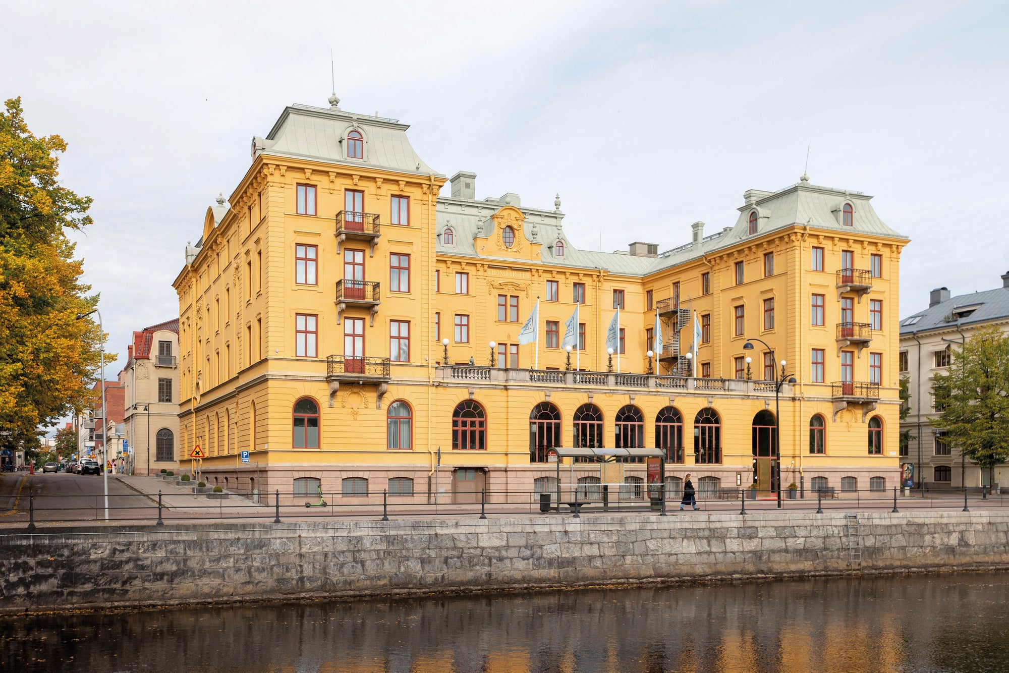 Elite Grand Hotel