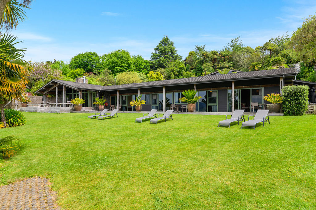 Koura Lodge |  Your Lakeside Escape in Rotorua