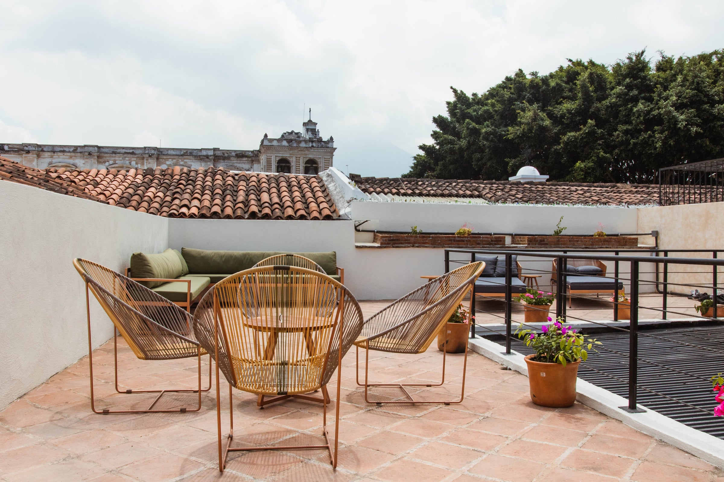Flore Hostel