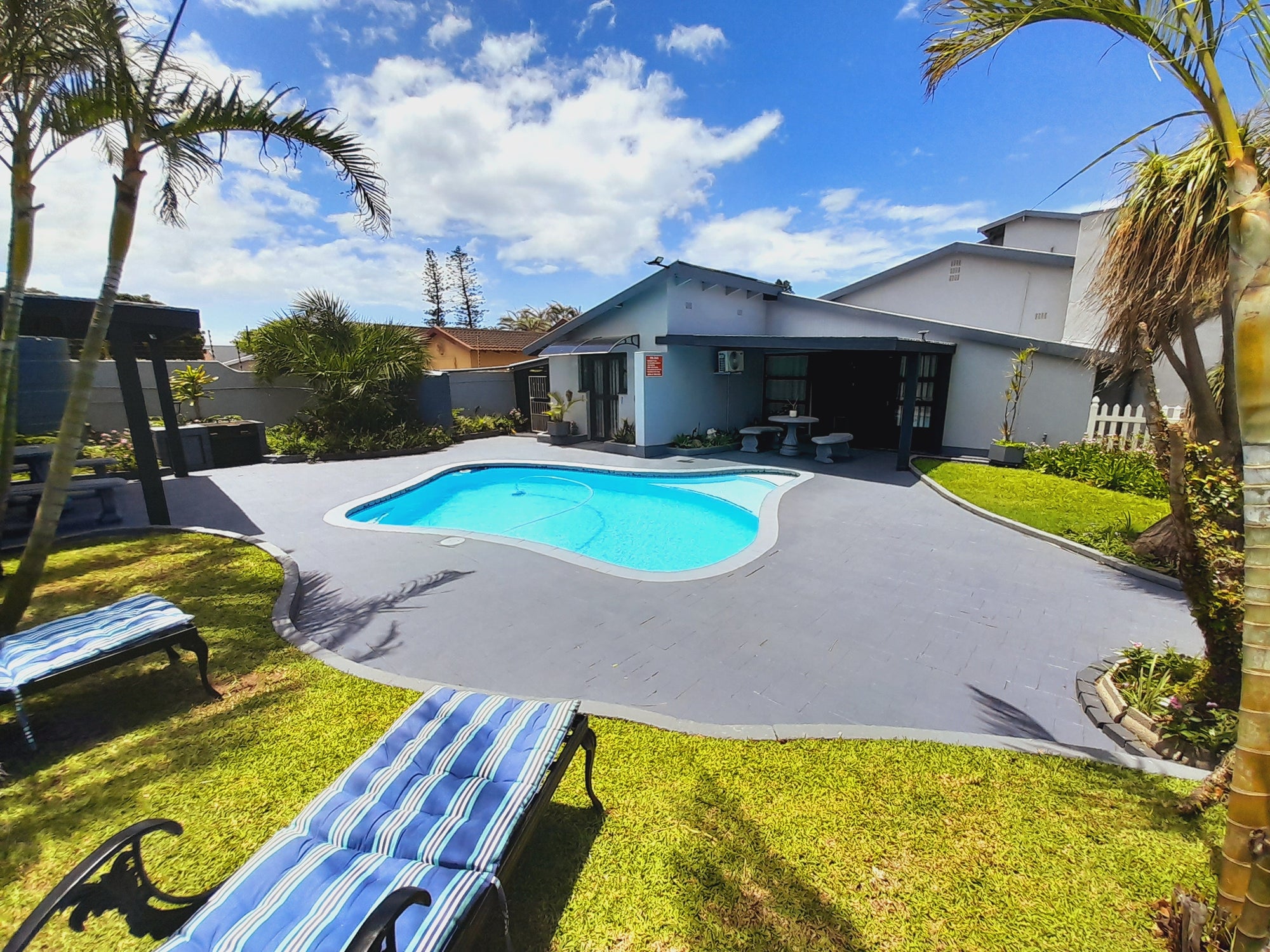 Sea Breeze Shelly Beach