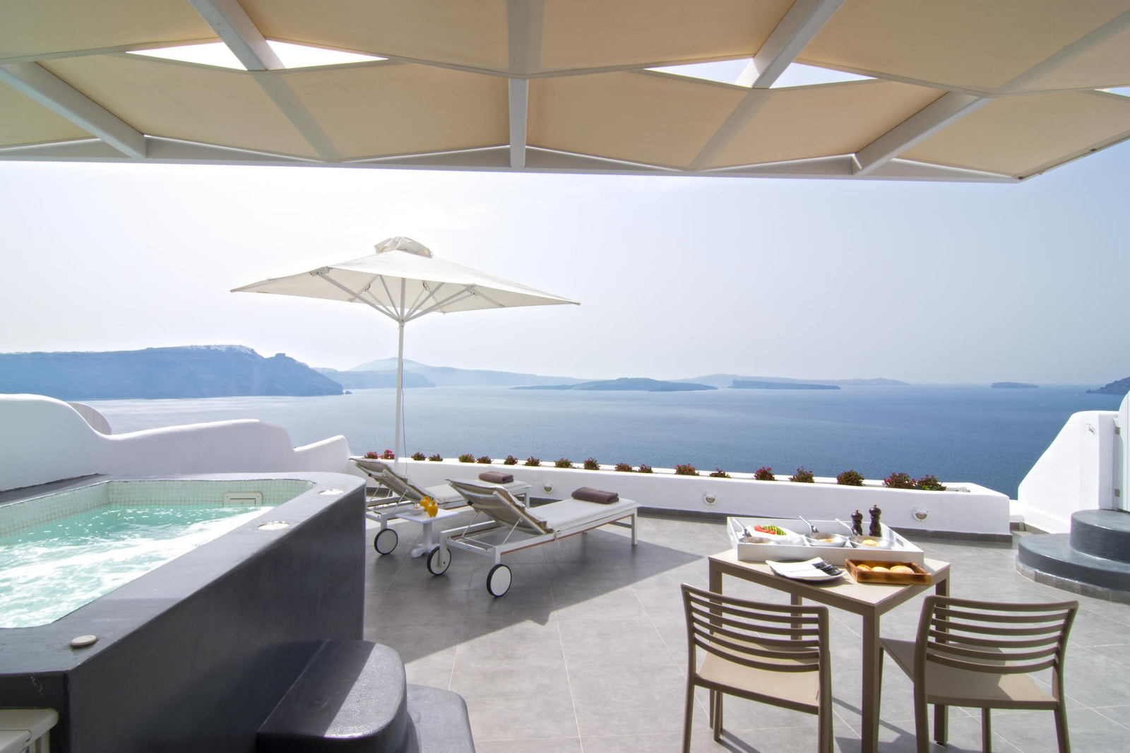 Absolute Private with Outdoor Hot Tub