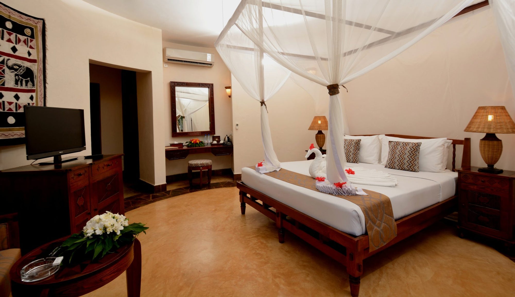 All Rooms - Interior 