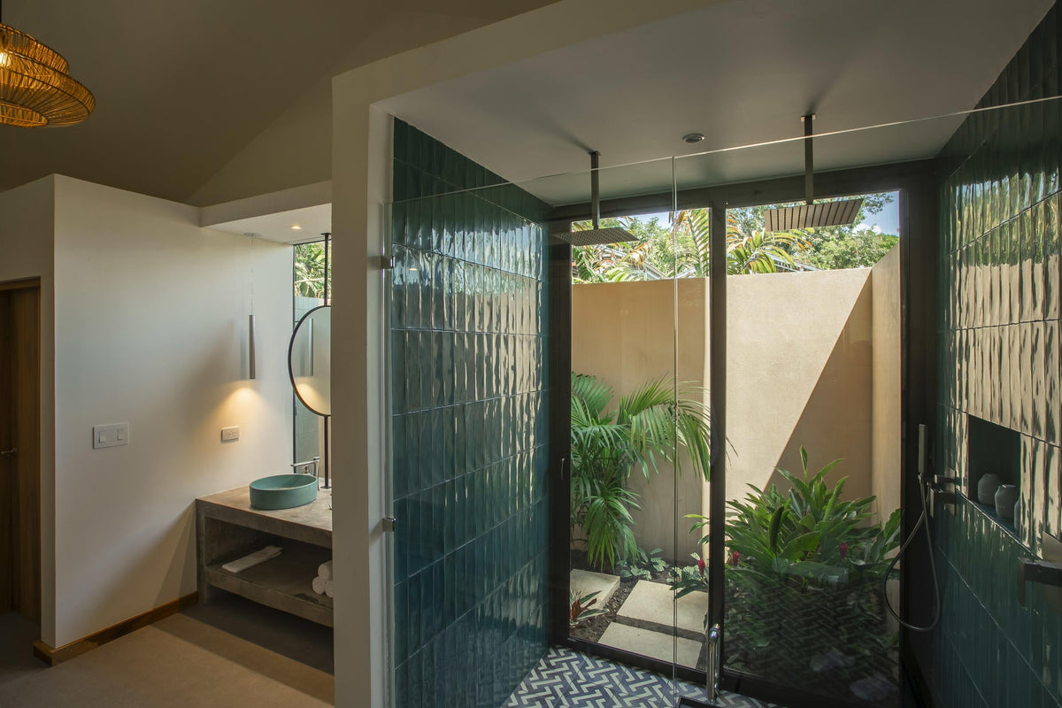 Arenal Pool Casita gallery image 3