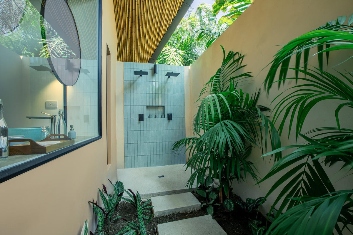 Arenal Pool Casita gallery image 2