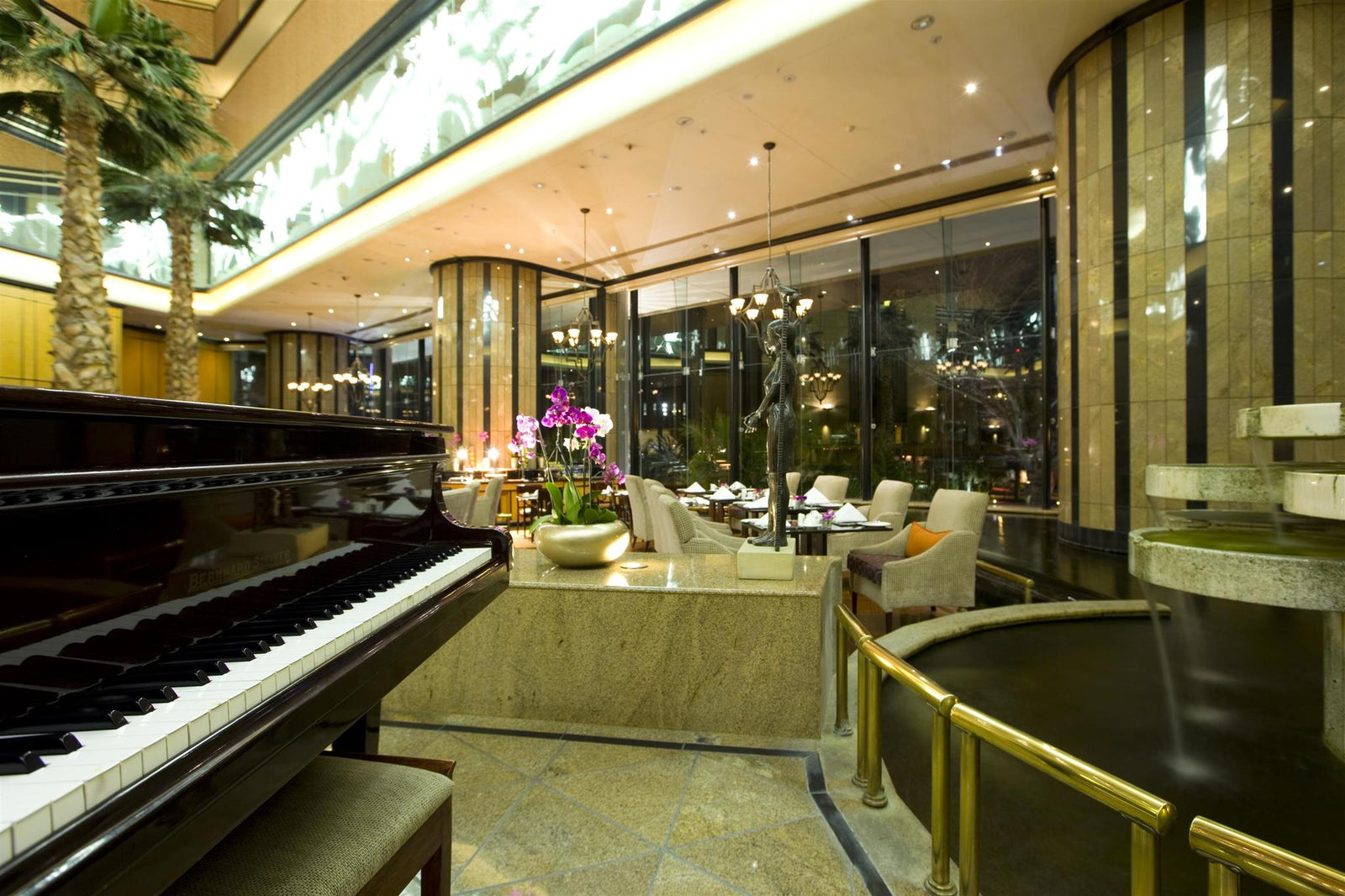 Atrium Restaurant