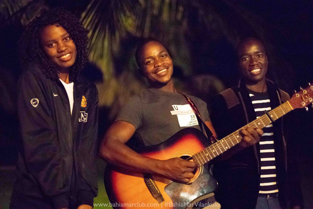 Live Music at Bahia Mar Boutique Hotel, Vilankulos, Mozambique.