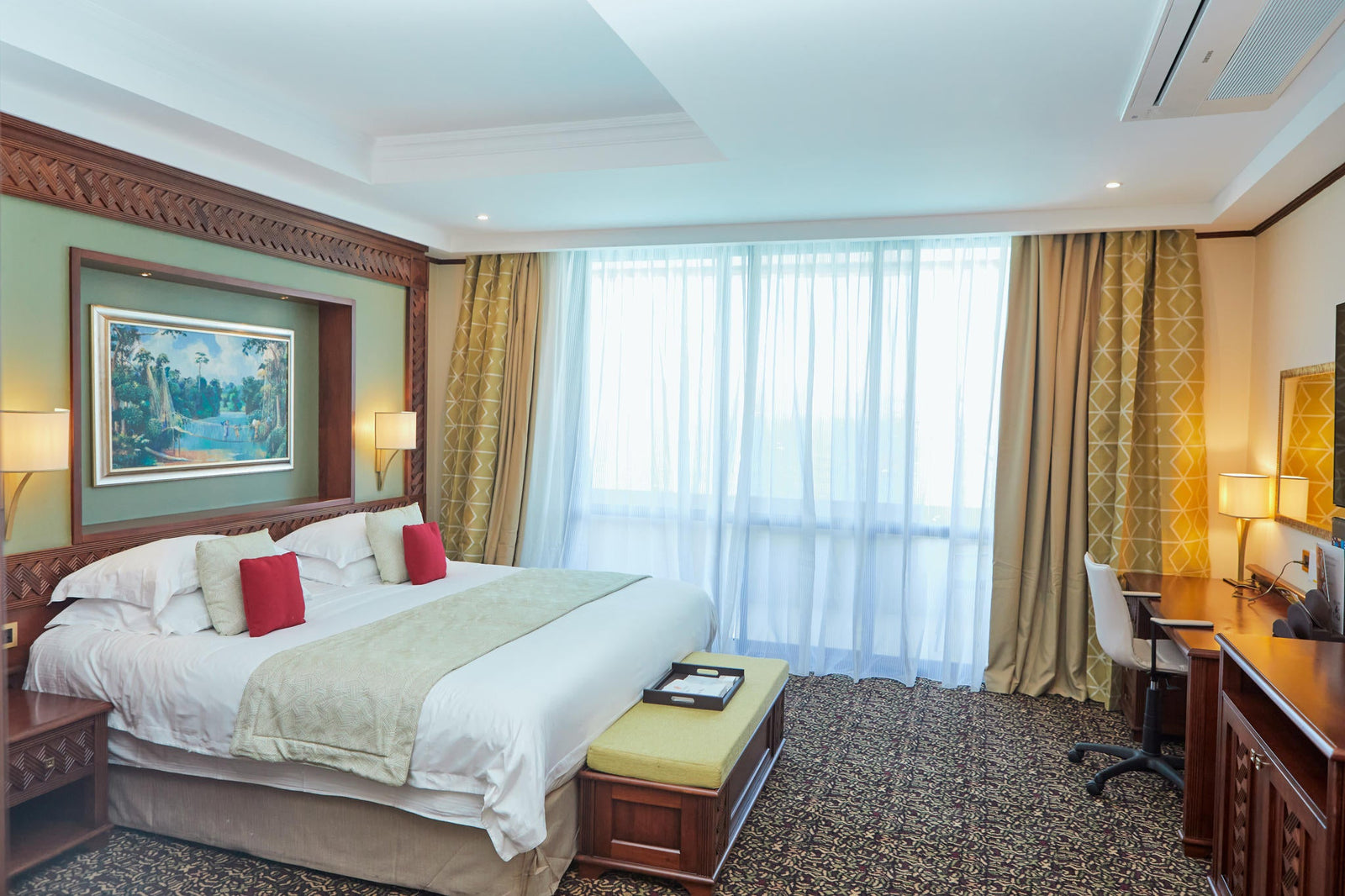 Diplomatic Suite