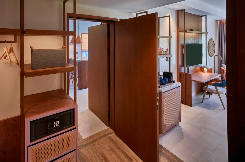 Room gallery image 3.