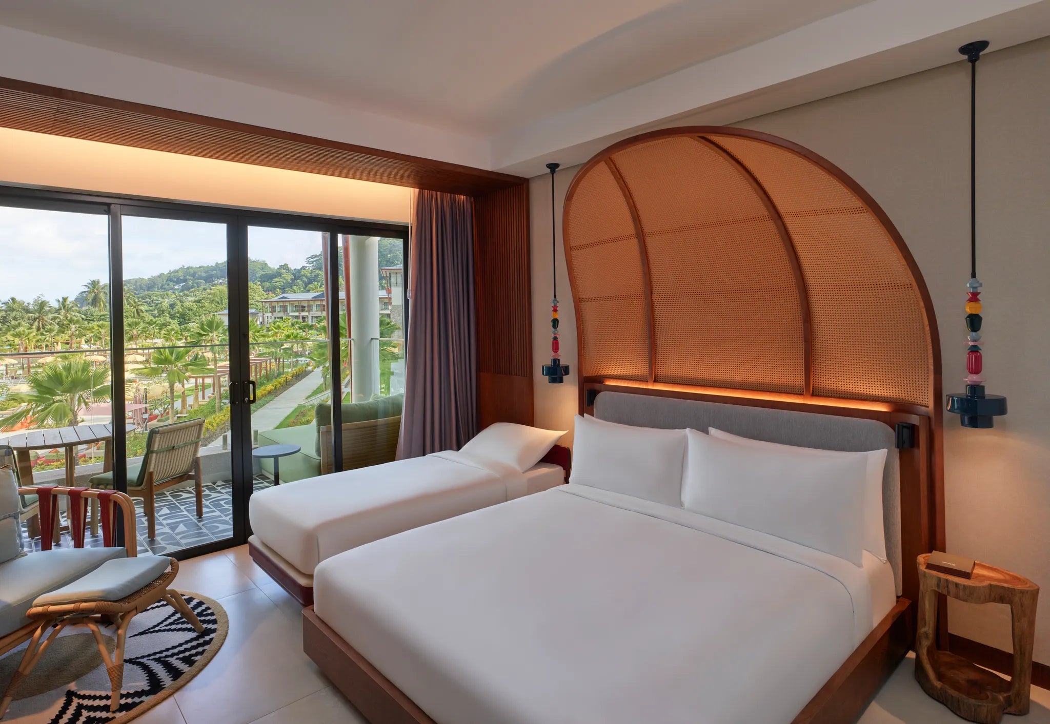 Room gallery image 4.