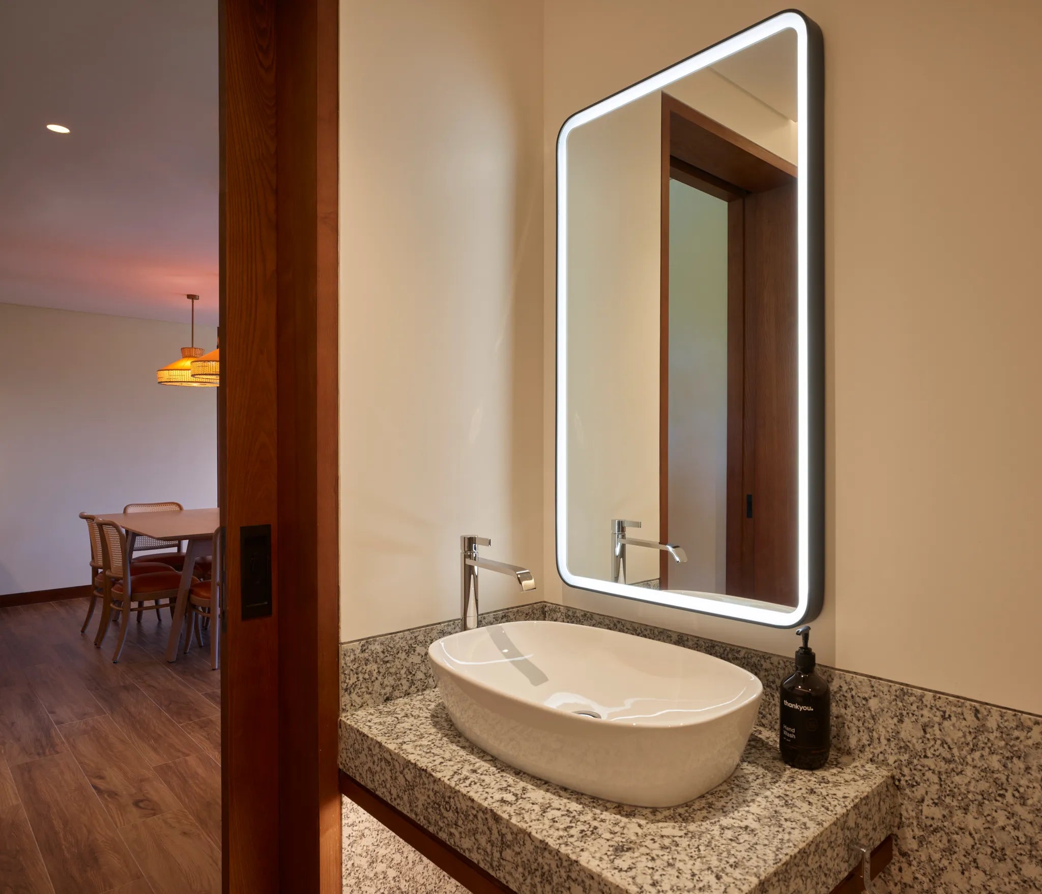 Room gallery image 7.