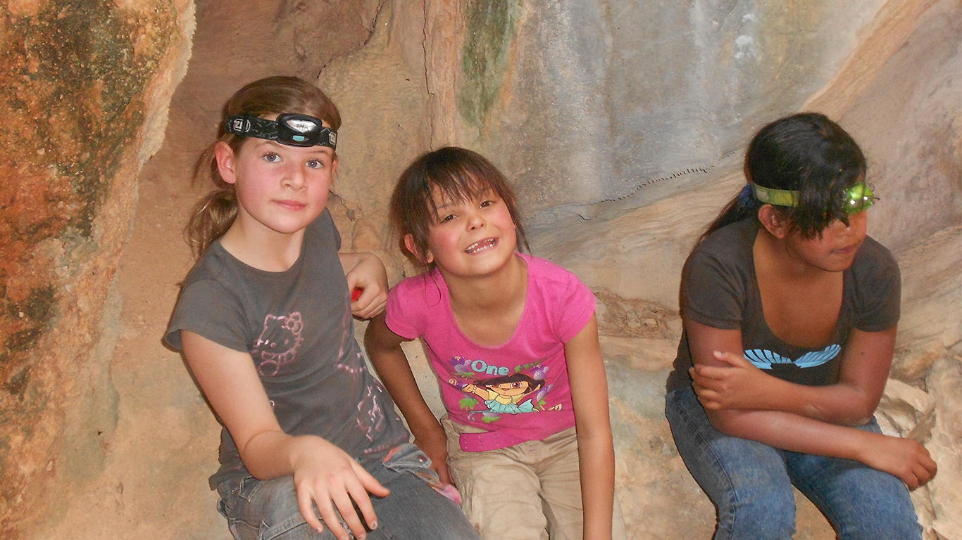 Uiseb Stalactite Cave Excursion