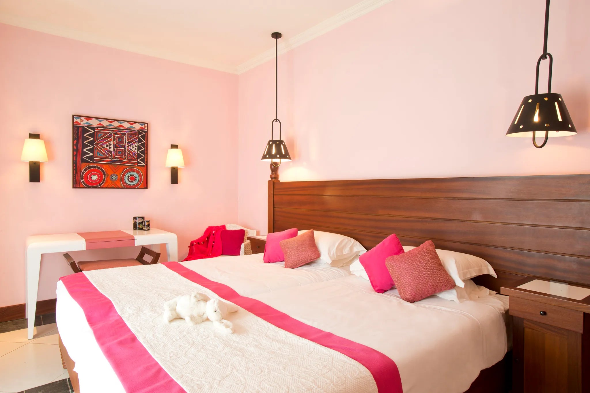 Room gallery image 1.