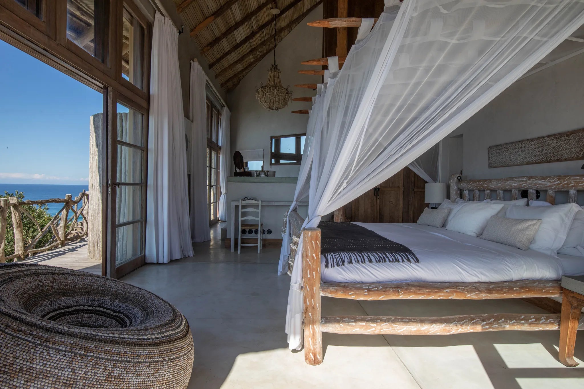 Room gallery image 4.