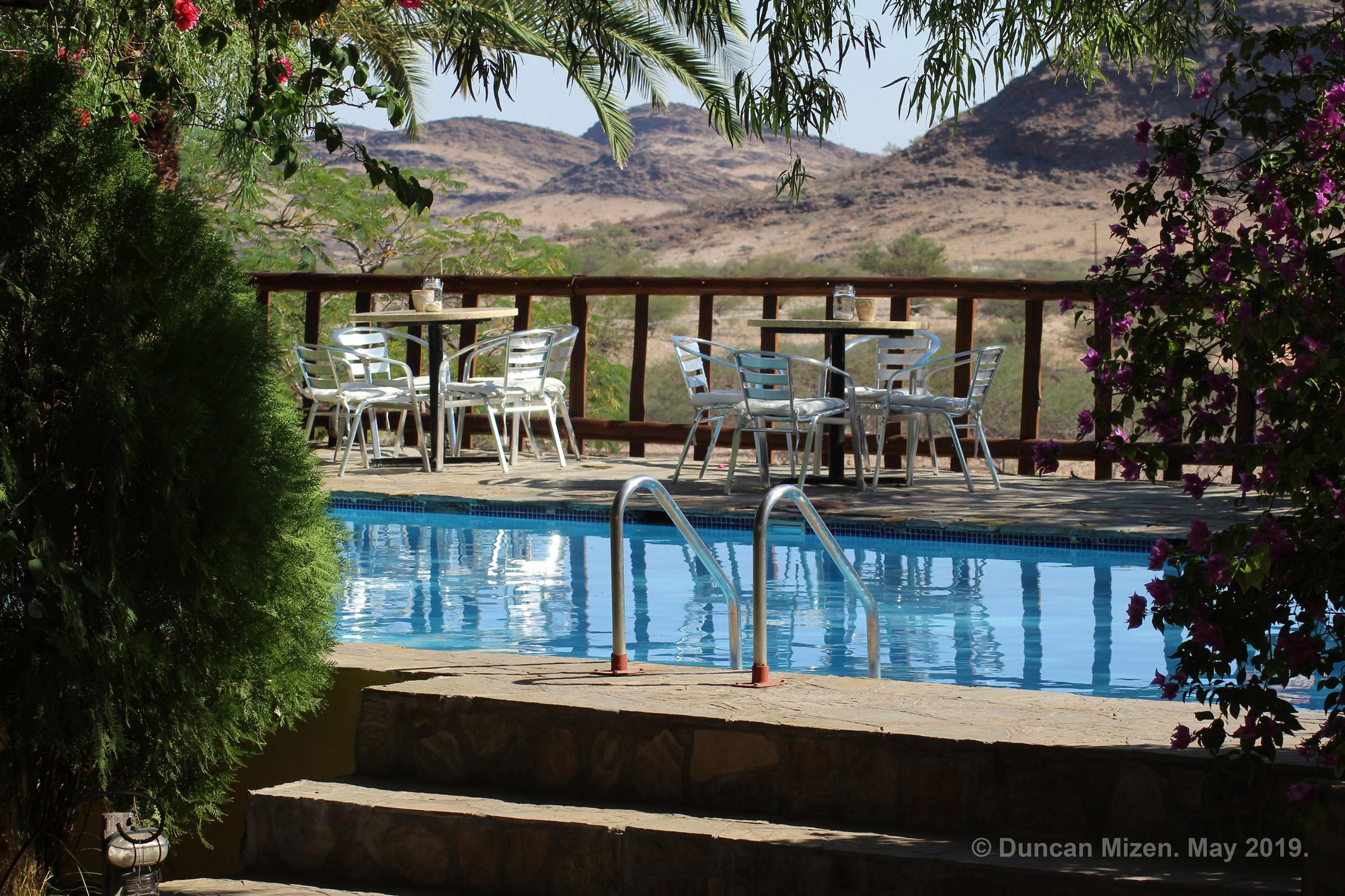 Corona Guest Farm