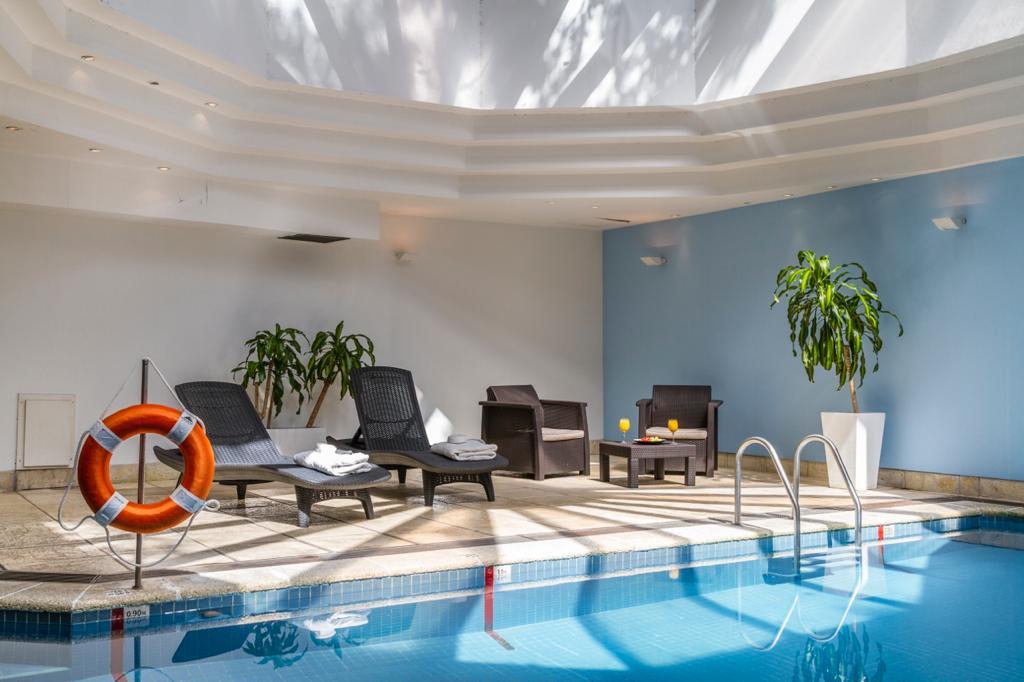 Swimming Pool gallery image 2