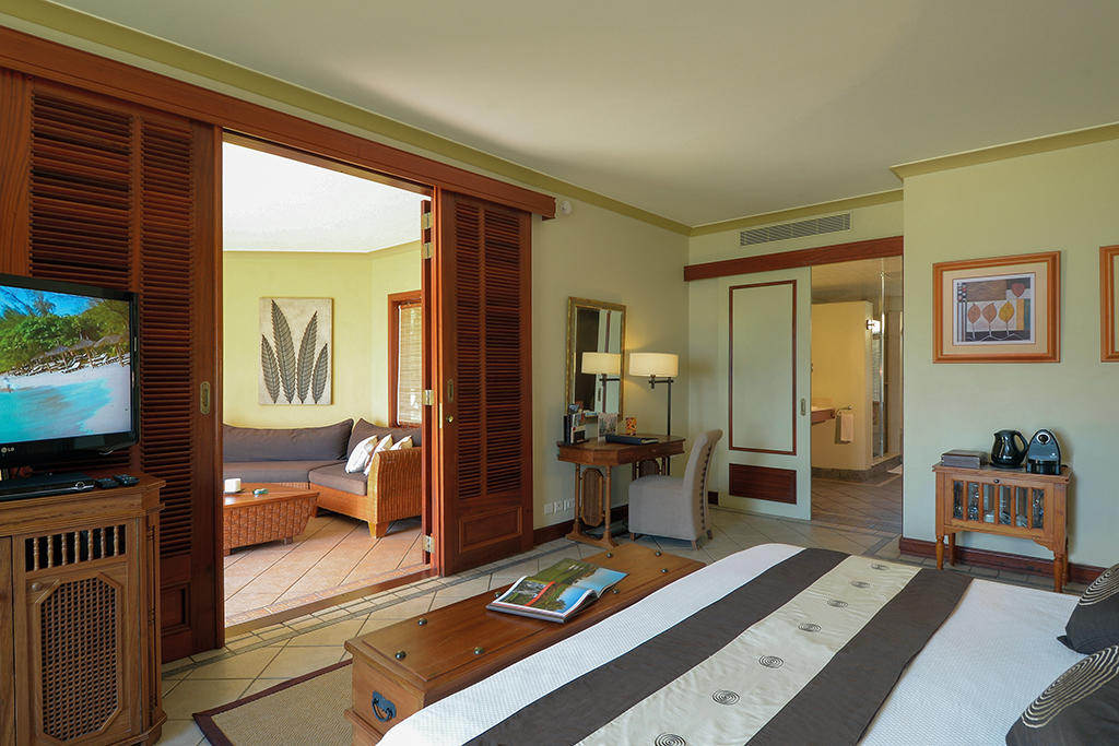 Club Zen Suites (Adults' crescent); Club Zen Suites (Beachfront) (Aduts crescent)