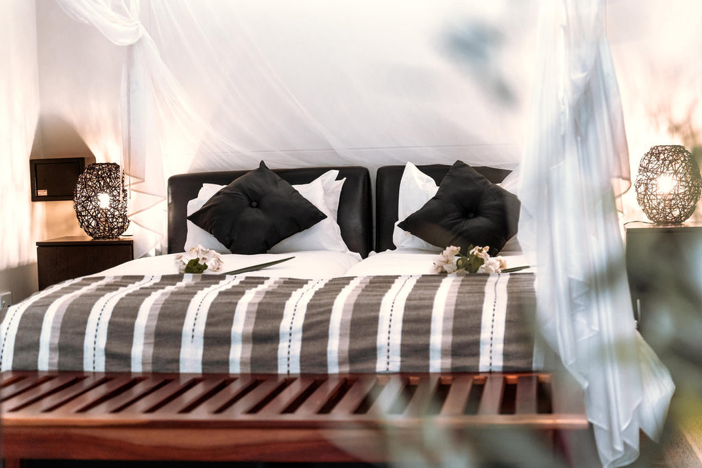 Luxury Room with Waterhole View gallery image 1