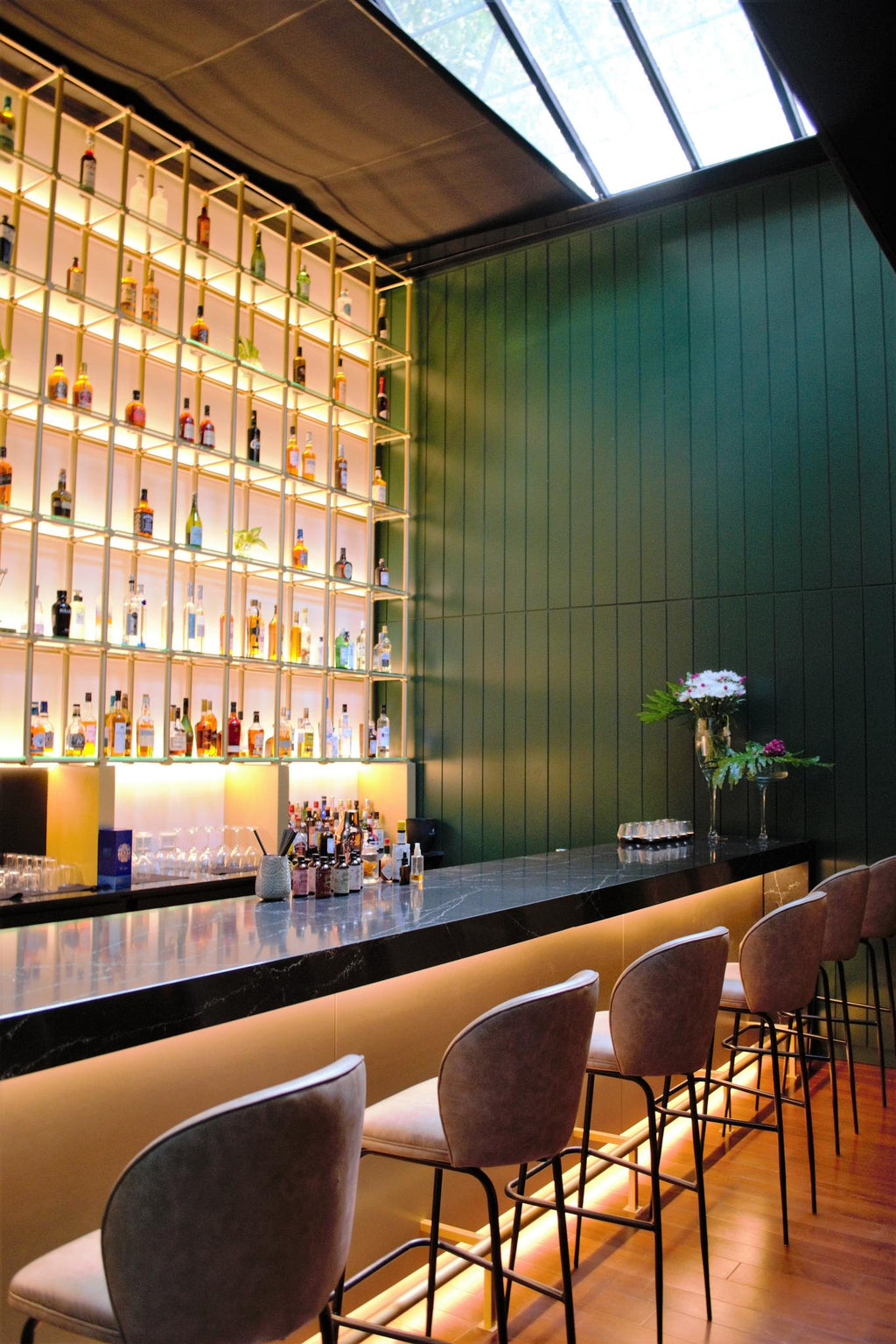 Felicia Bar gallery image 6