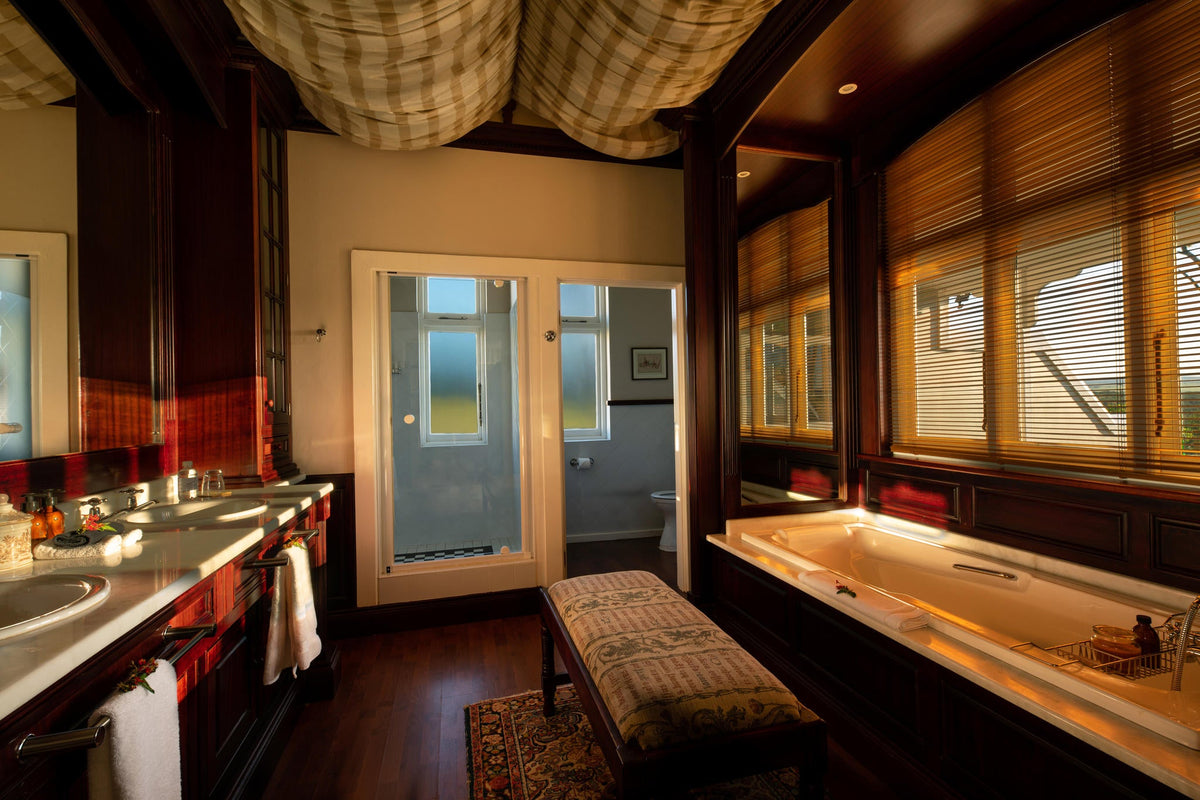Master Suite gallery image 7
