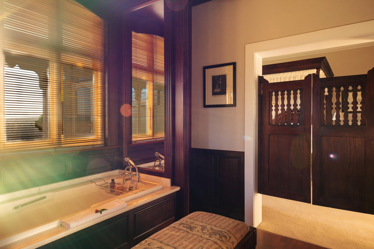 Master Suite gallery image 6