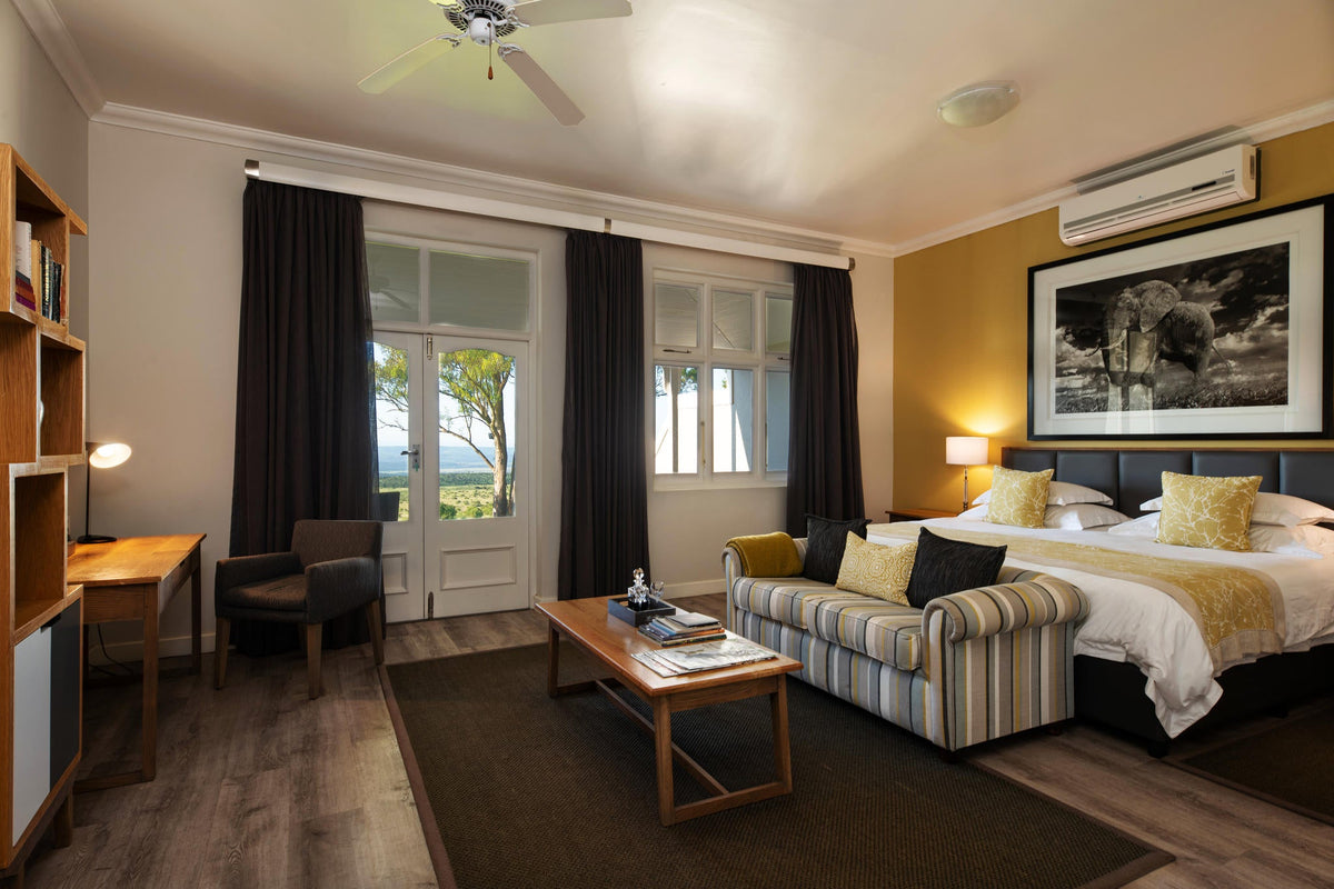 Contemporary Suite gallery image 12
