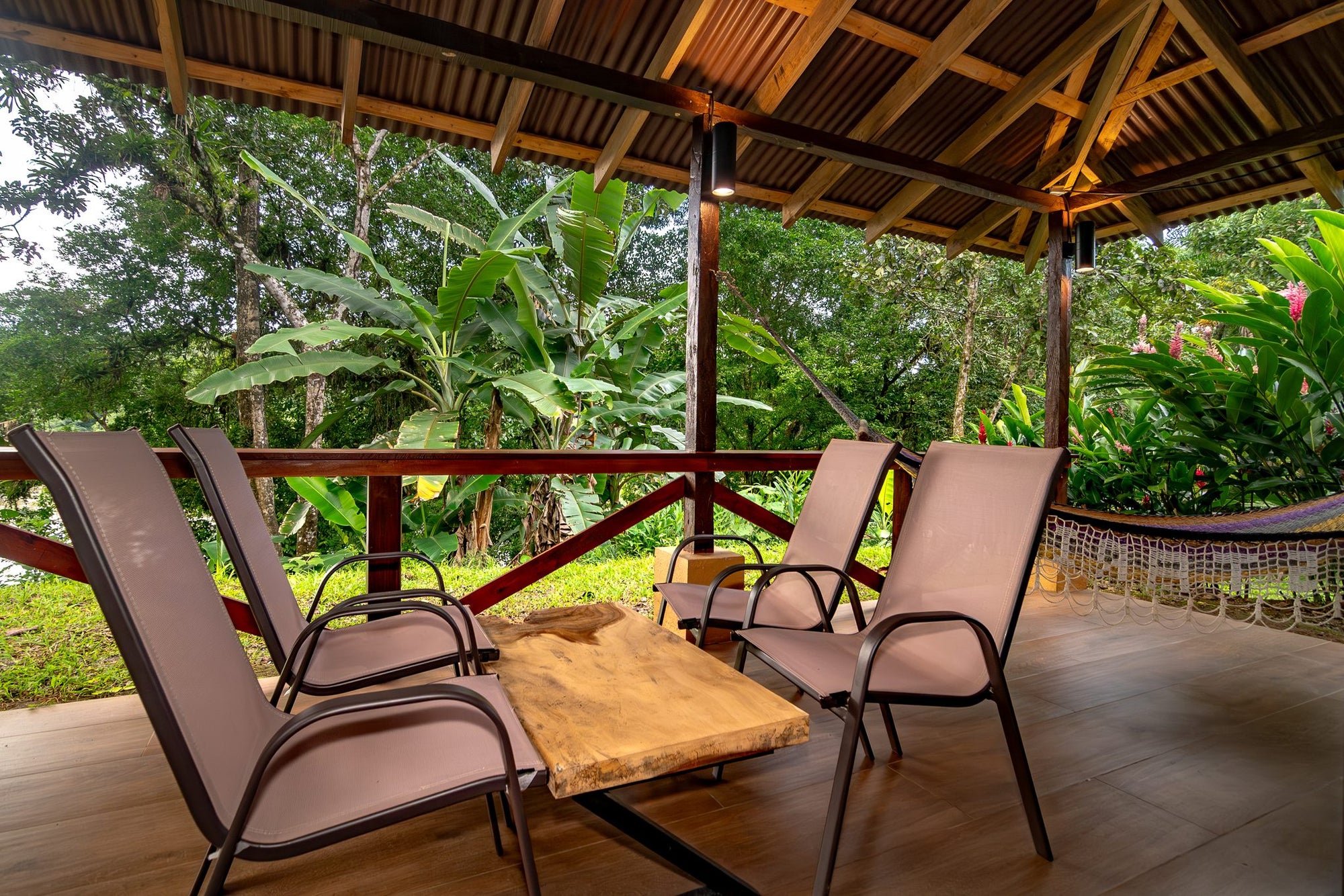 Roble, Danto, Manú, Melina