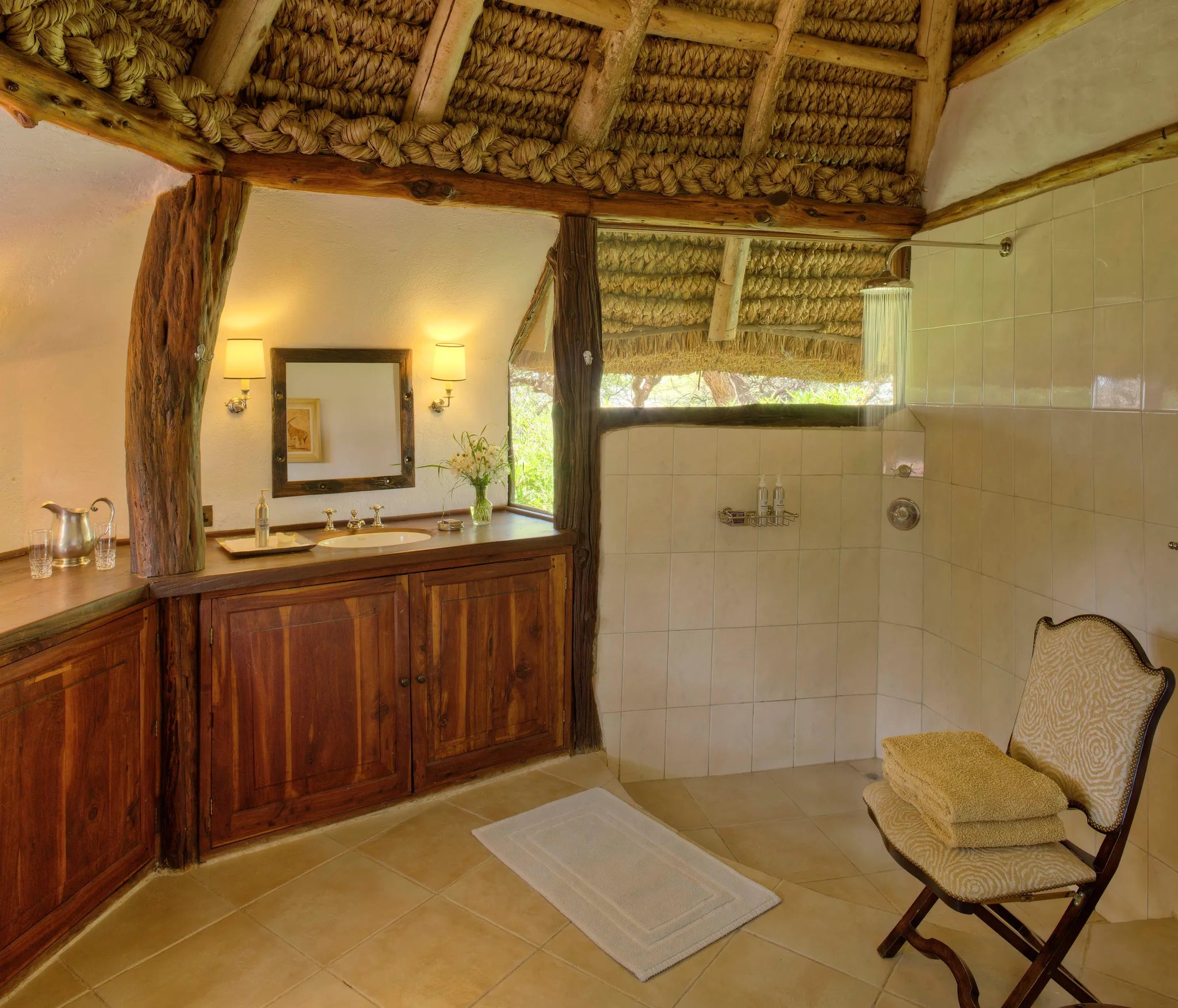 Room gallery image 4.