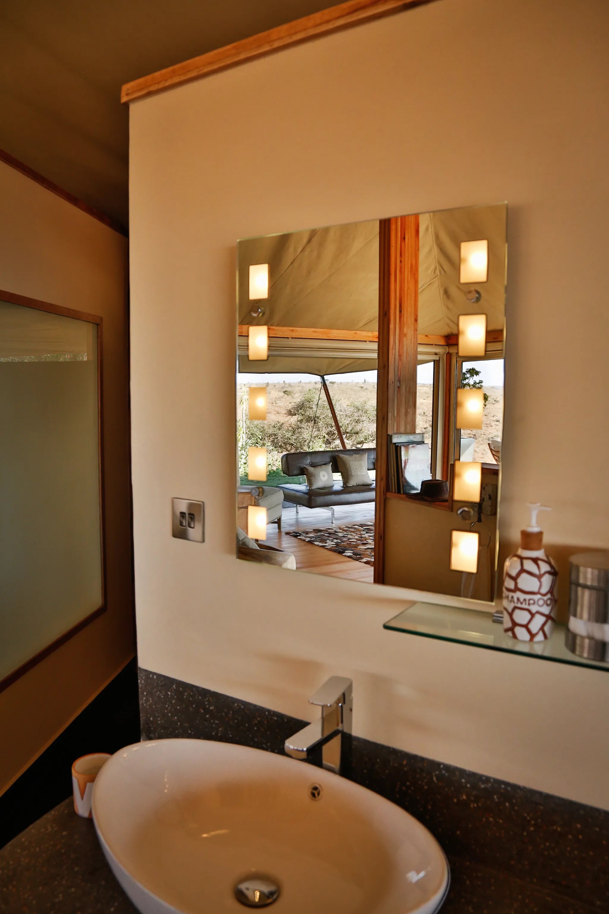 Room gallery image 5.