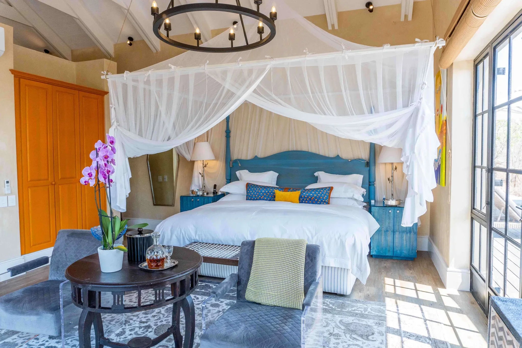 Room gallery image 4.