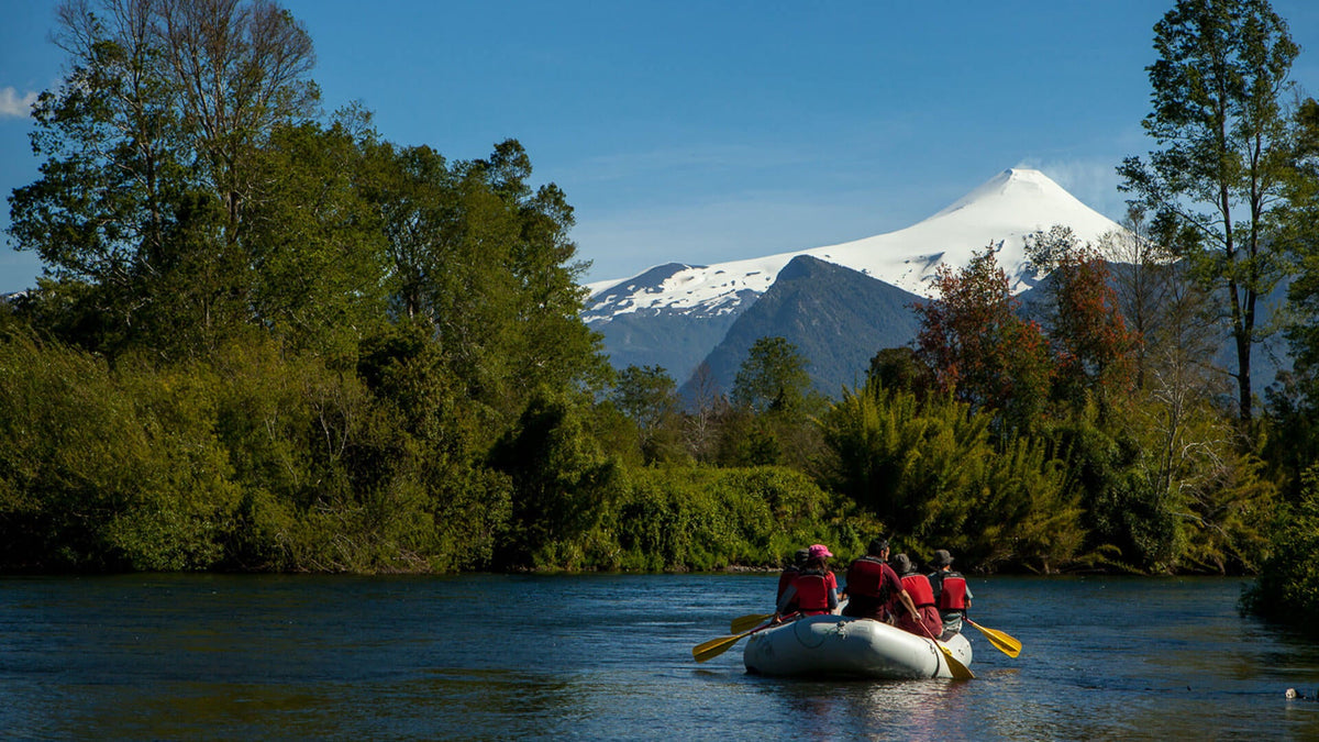 Floating raft on the Liucura River