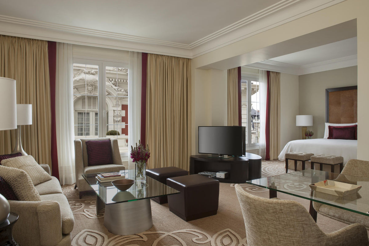 Mansion View Junior Suite gallery image 3