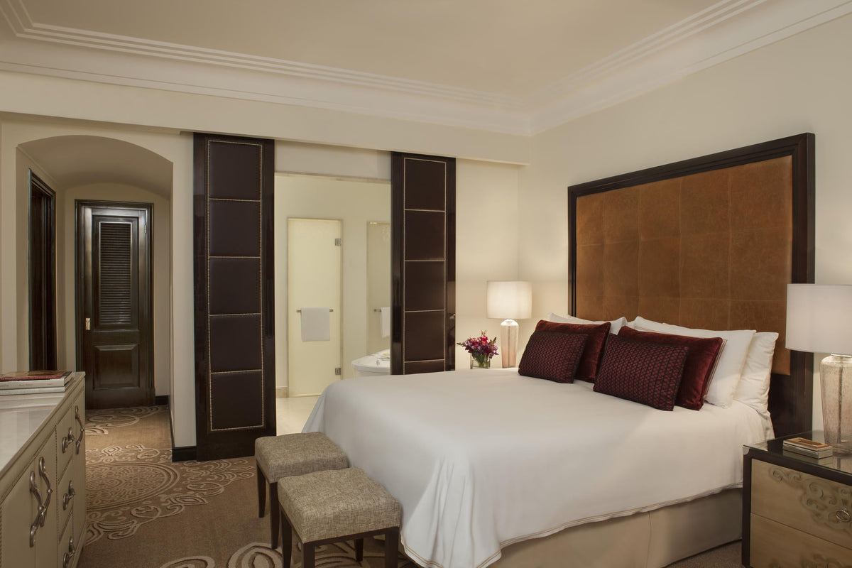 One Bedroom Suite gallery image 2