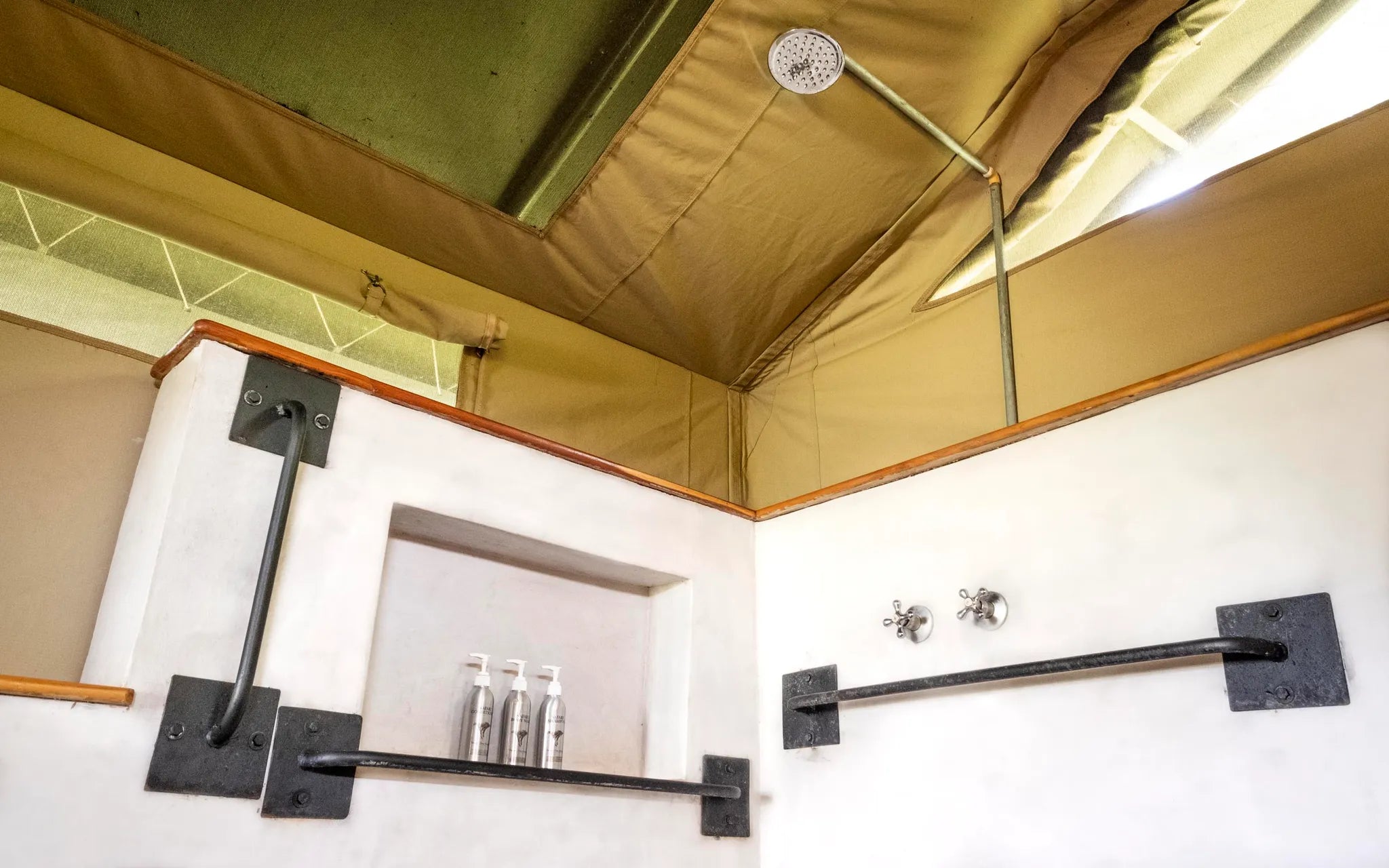 Room gallery image 6.