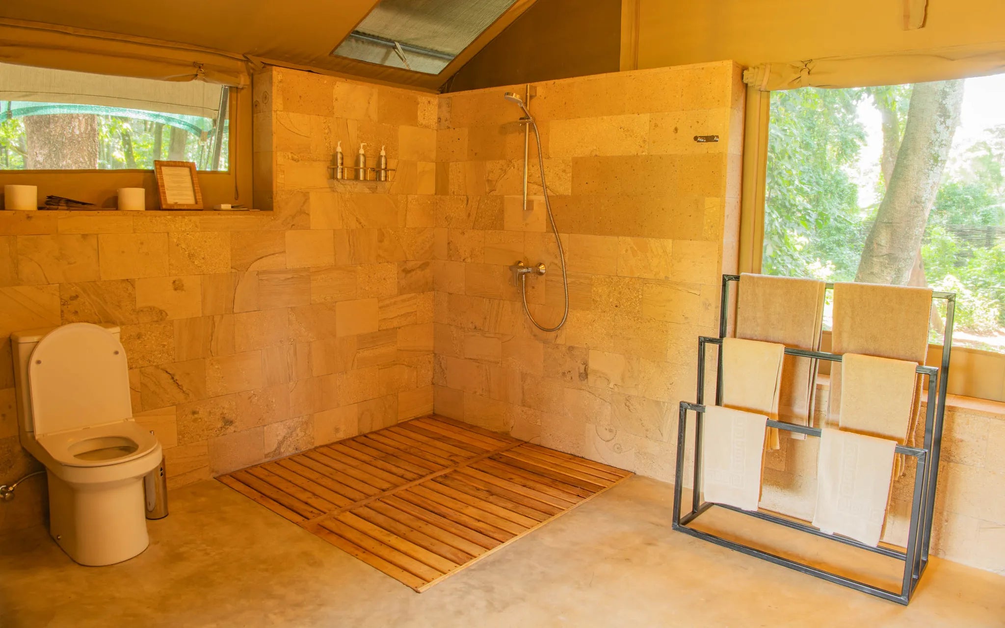 Room gallery image 5.