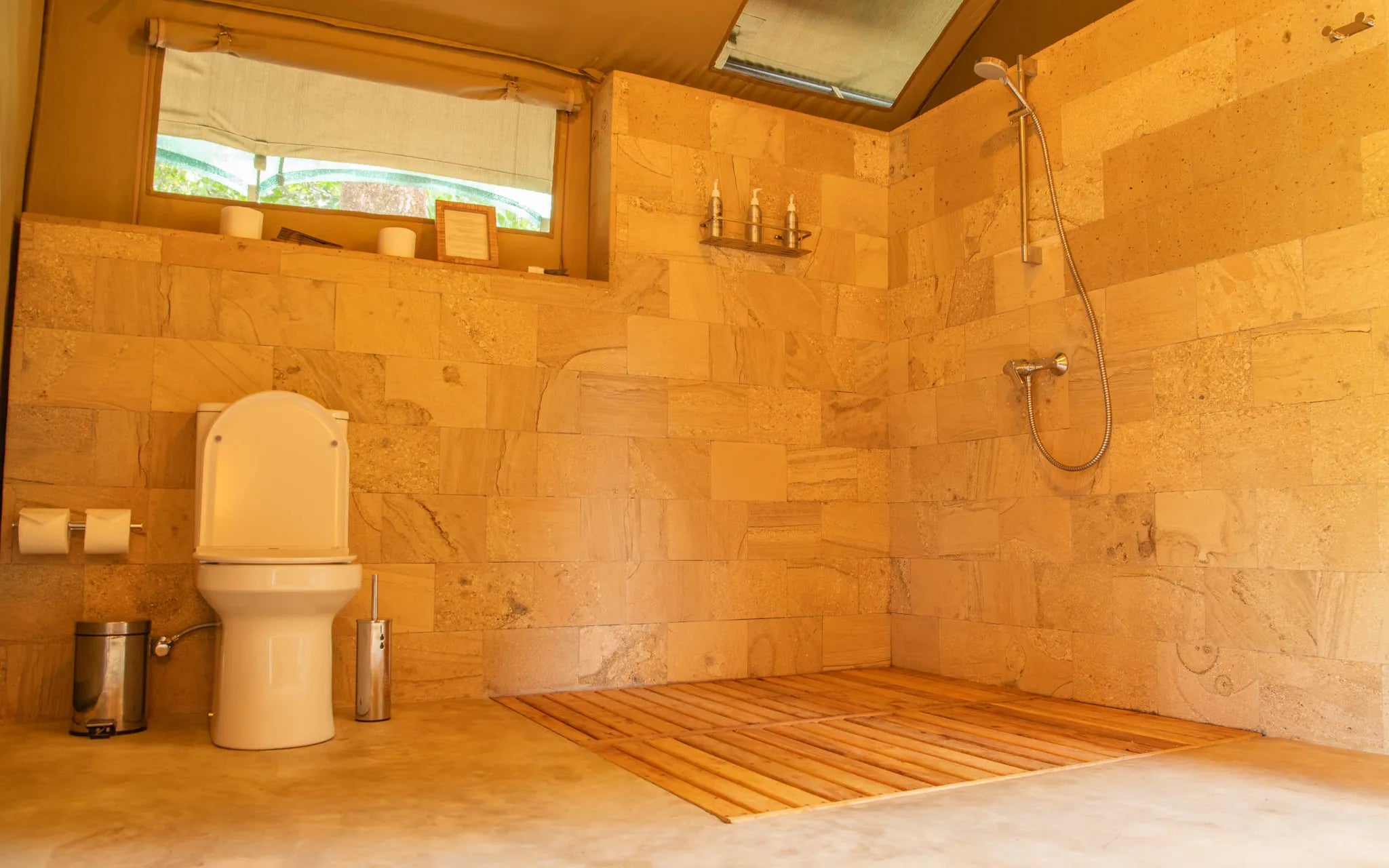 Room gallery image 6.