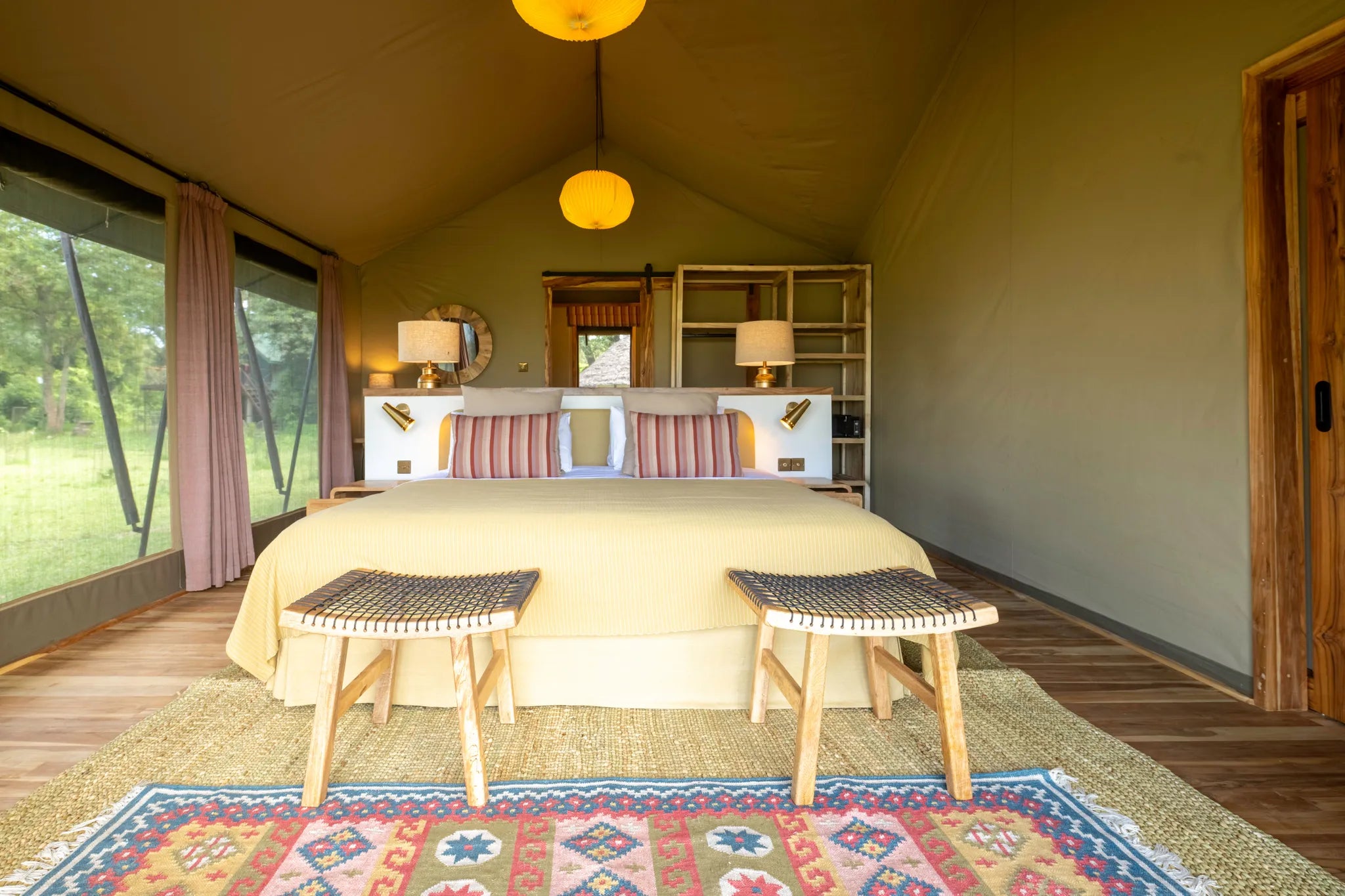 Room gallery image 4.