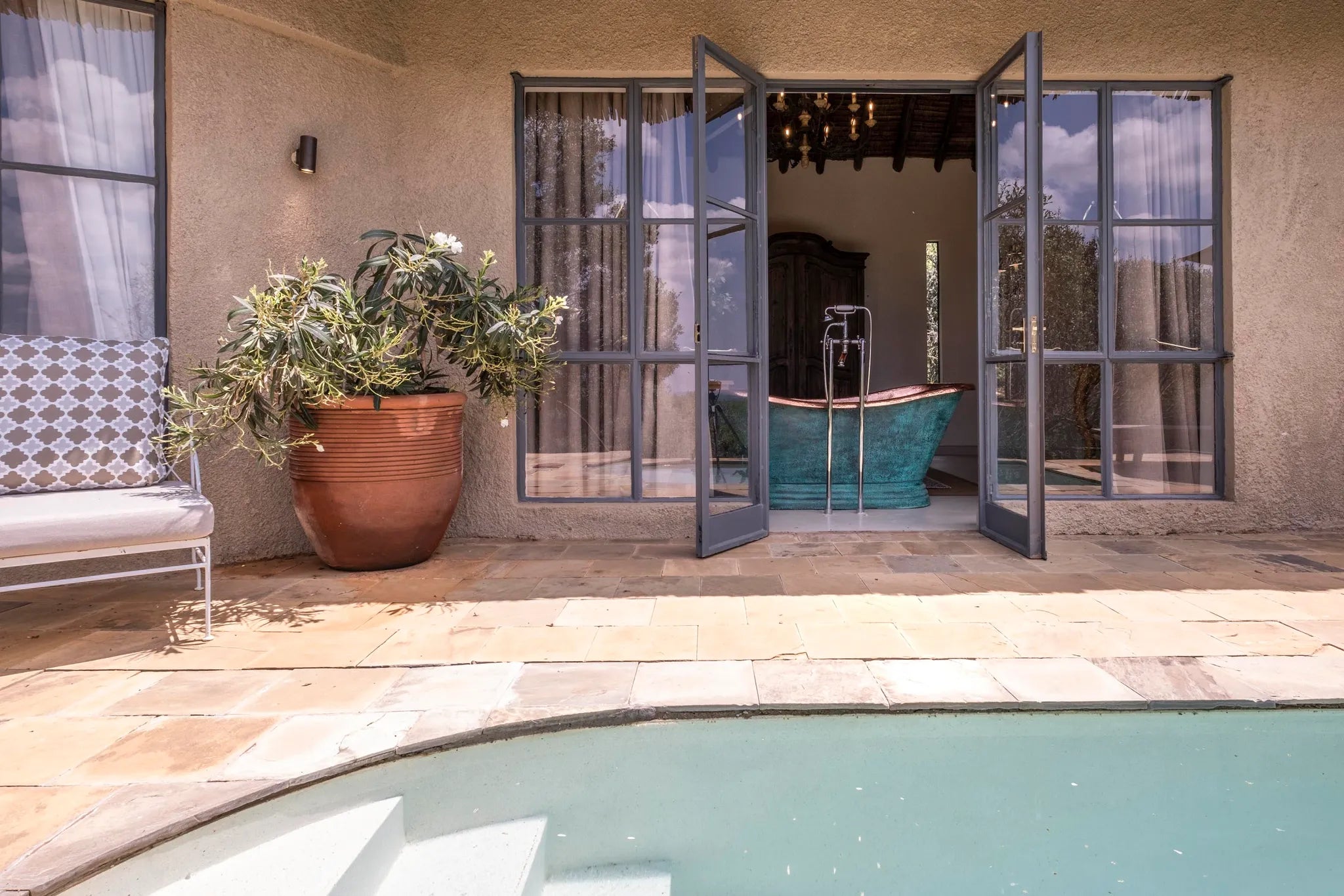 Room gallery image 6.