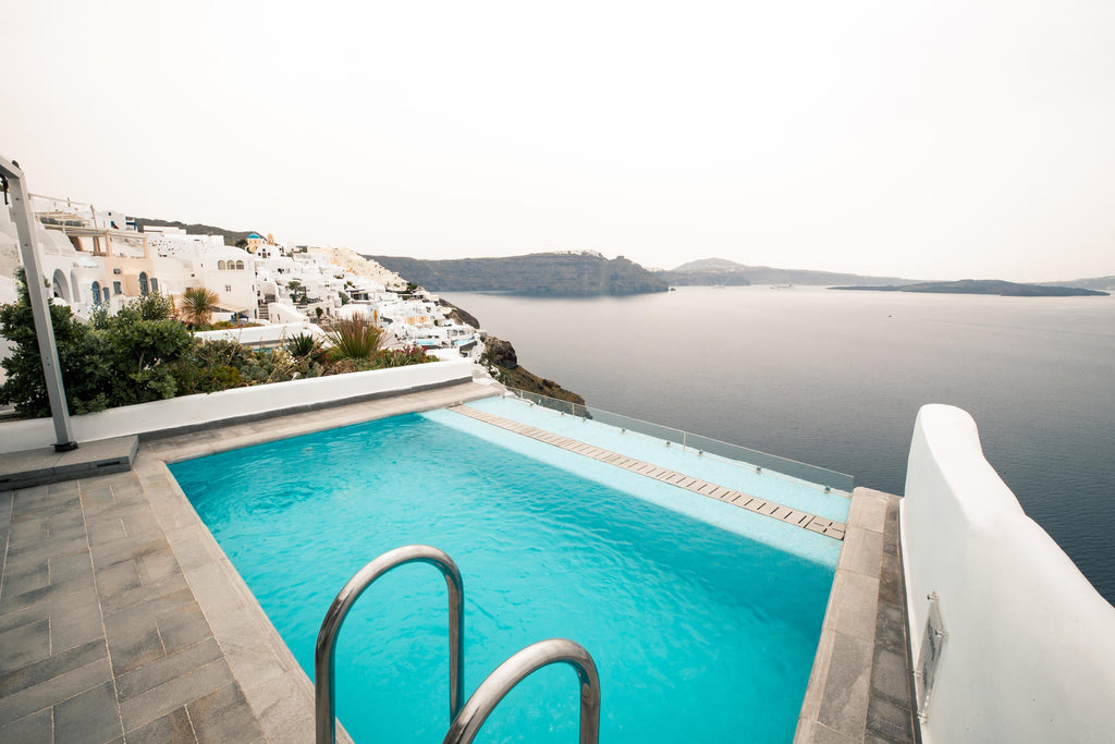 Grand Suite with Private Outdoor Heated Pool gallery image 7
