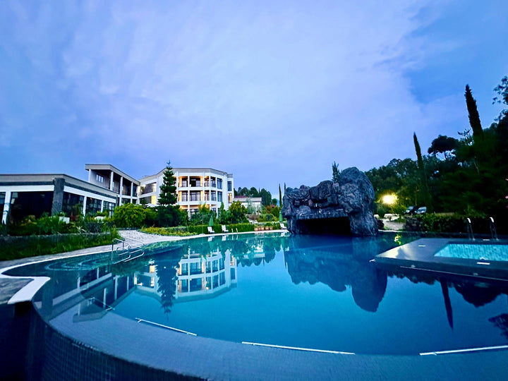Grotta Resort