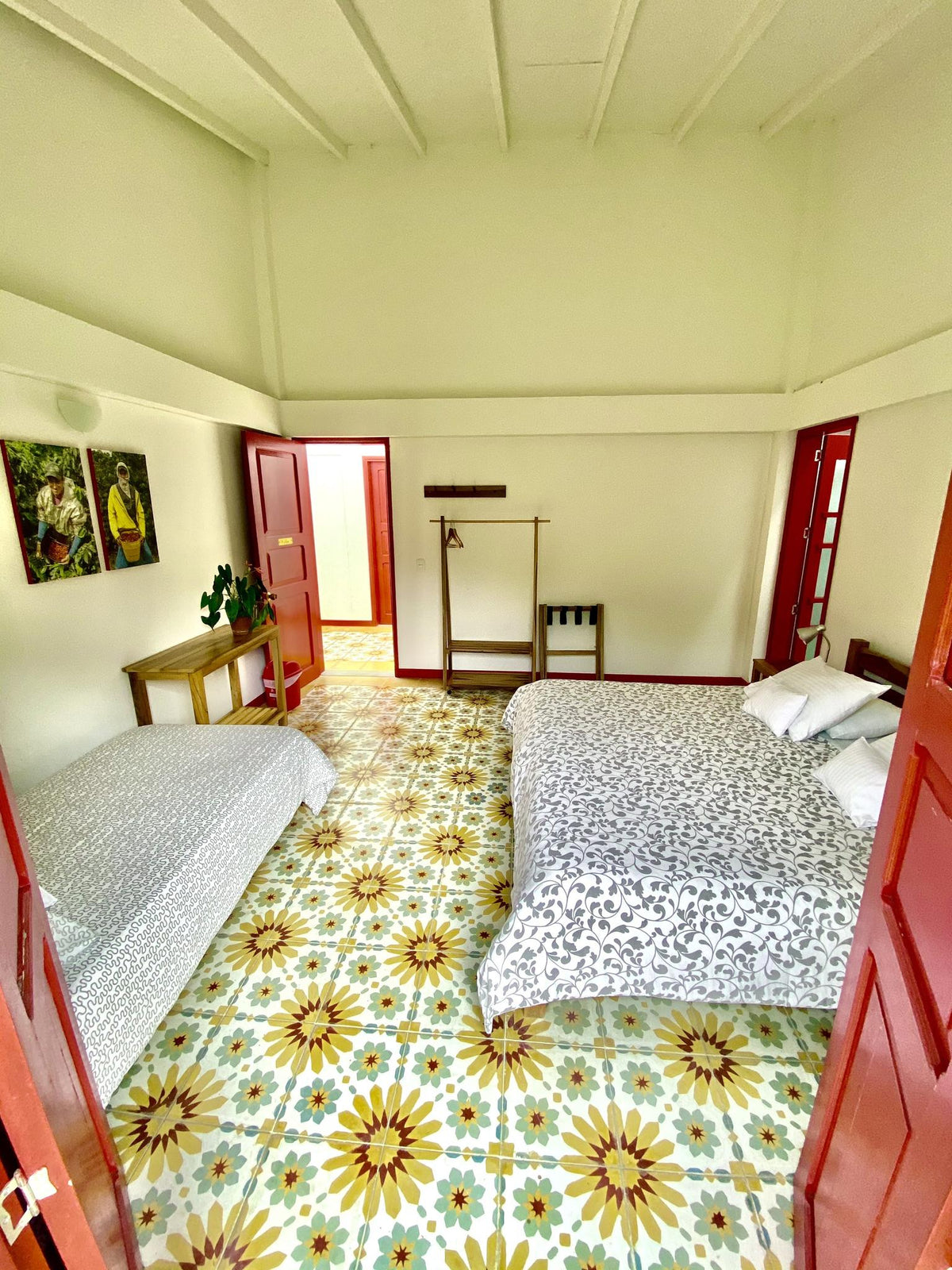 Triple Room- Coffee Lodge  gallery image 2