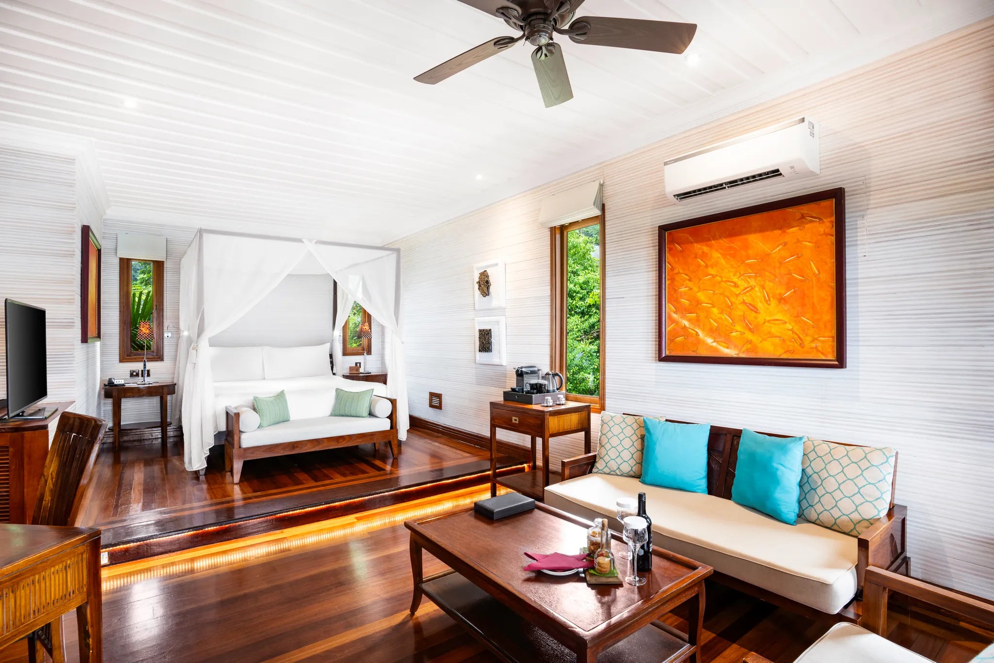 Room gallery image 1.