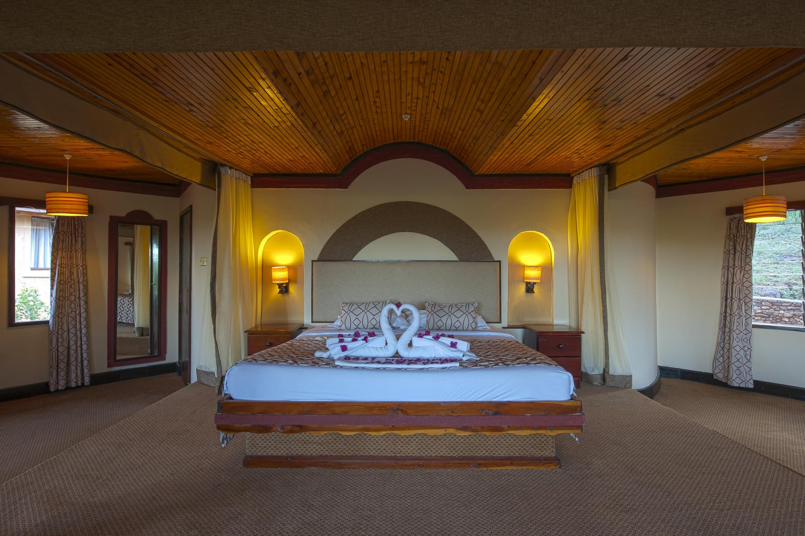 Honeymoon Suite