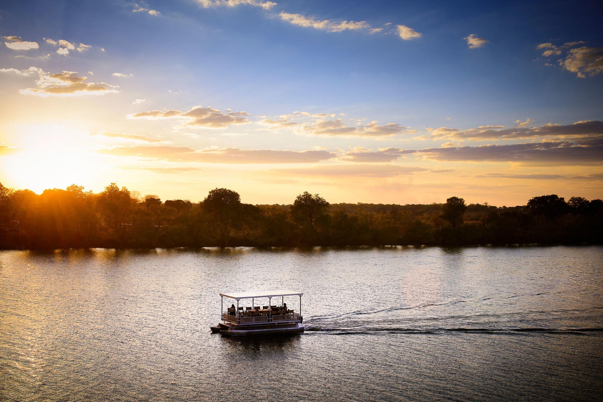 Boat Cruises & Boat Safaris gallery image 1